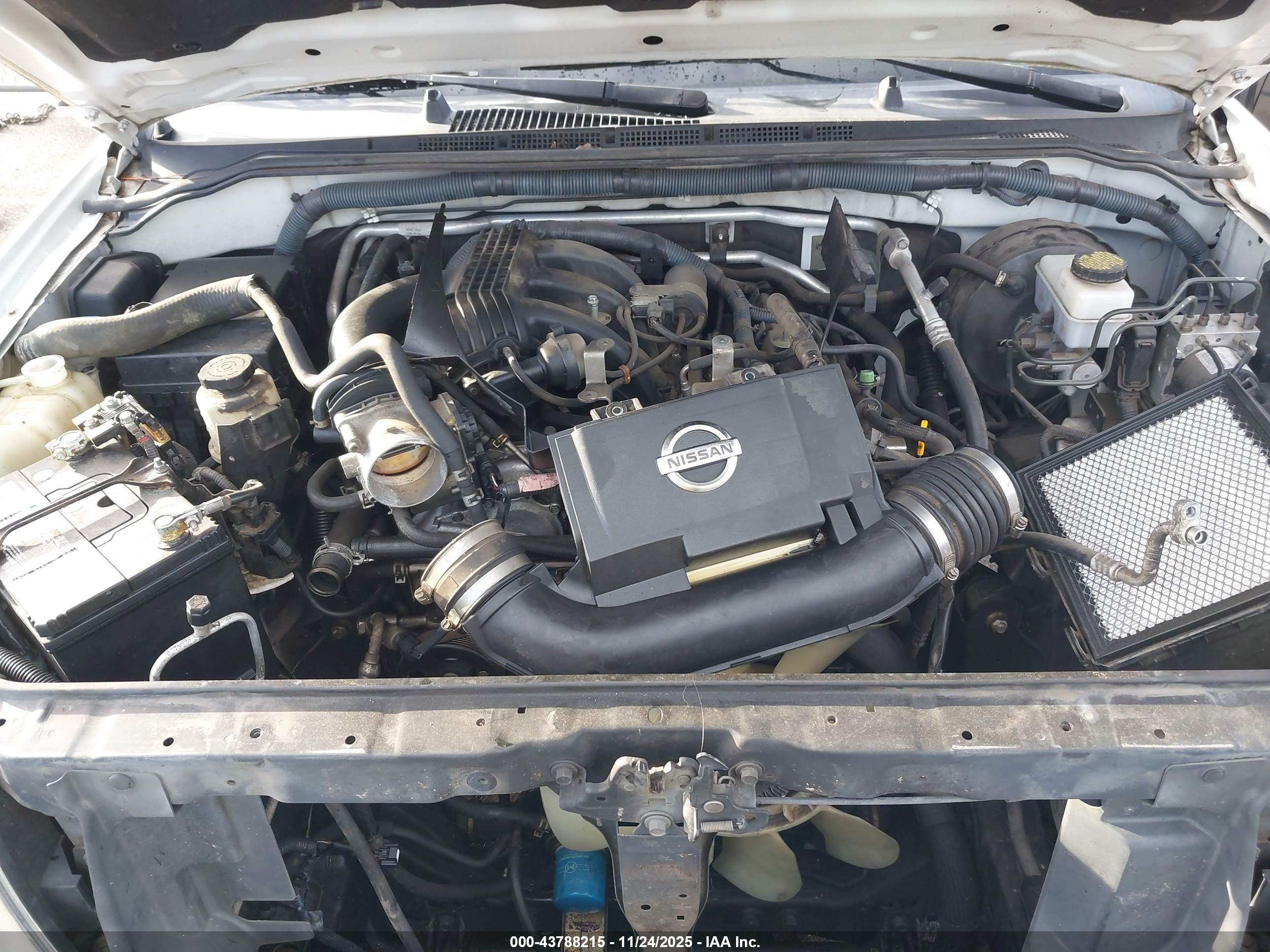 NISSAN FRONTIER image 6