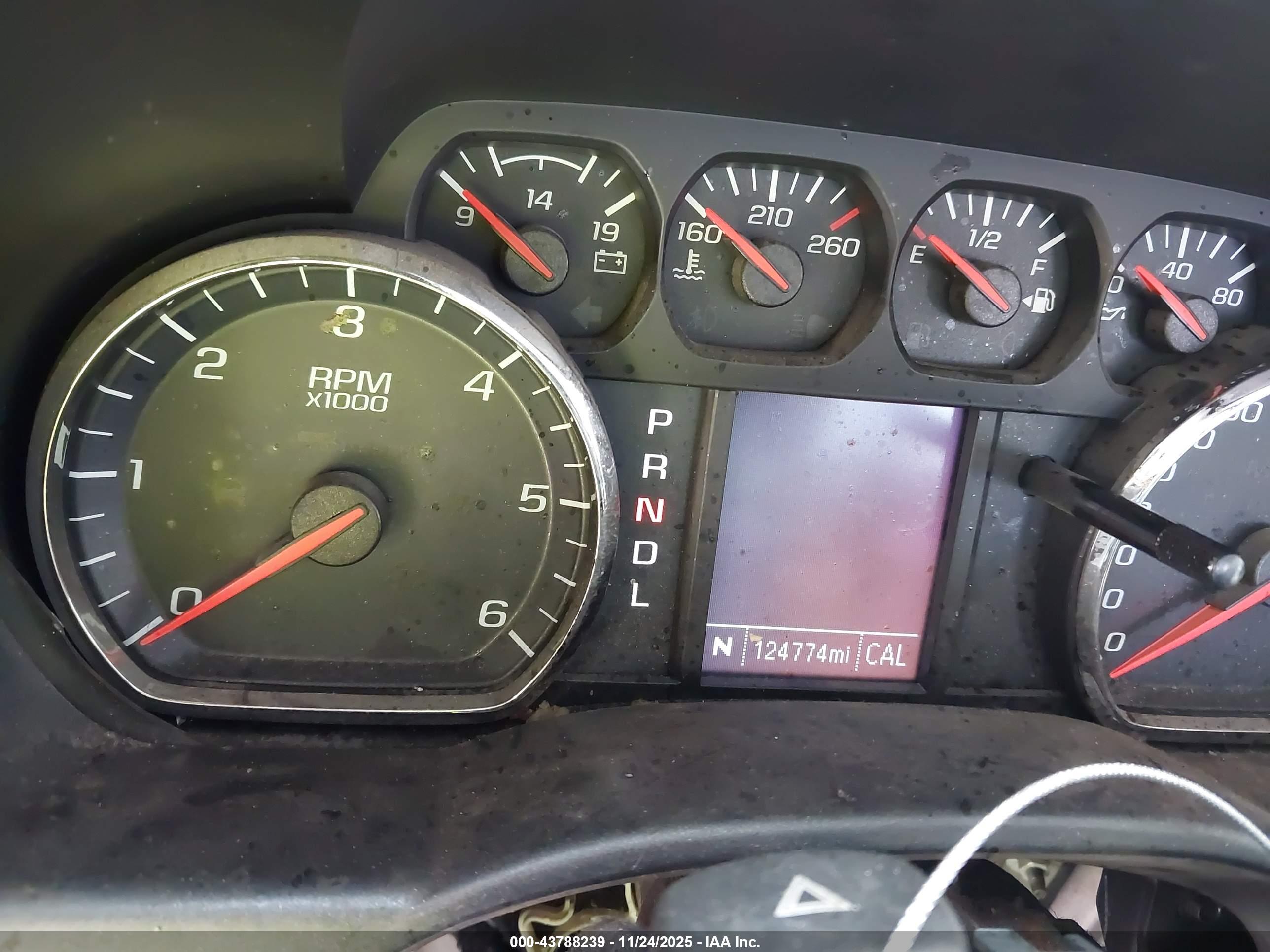 CHEVROLET SILVERADO image 7
