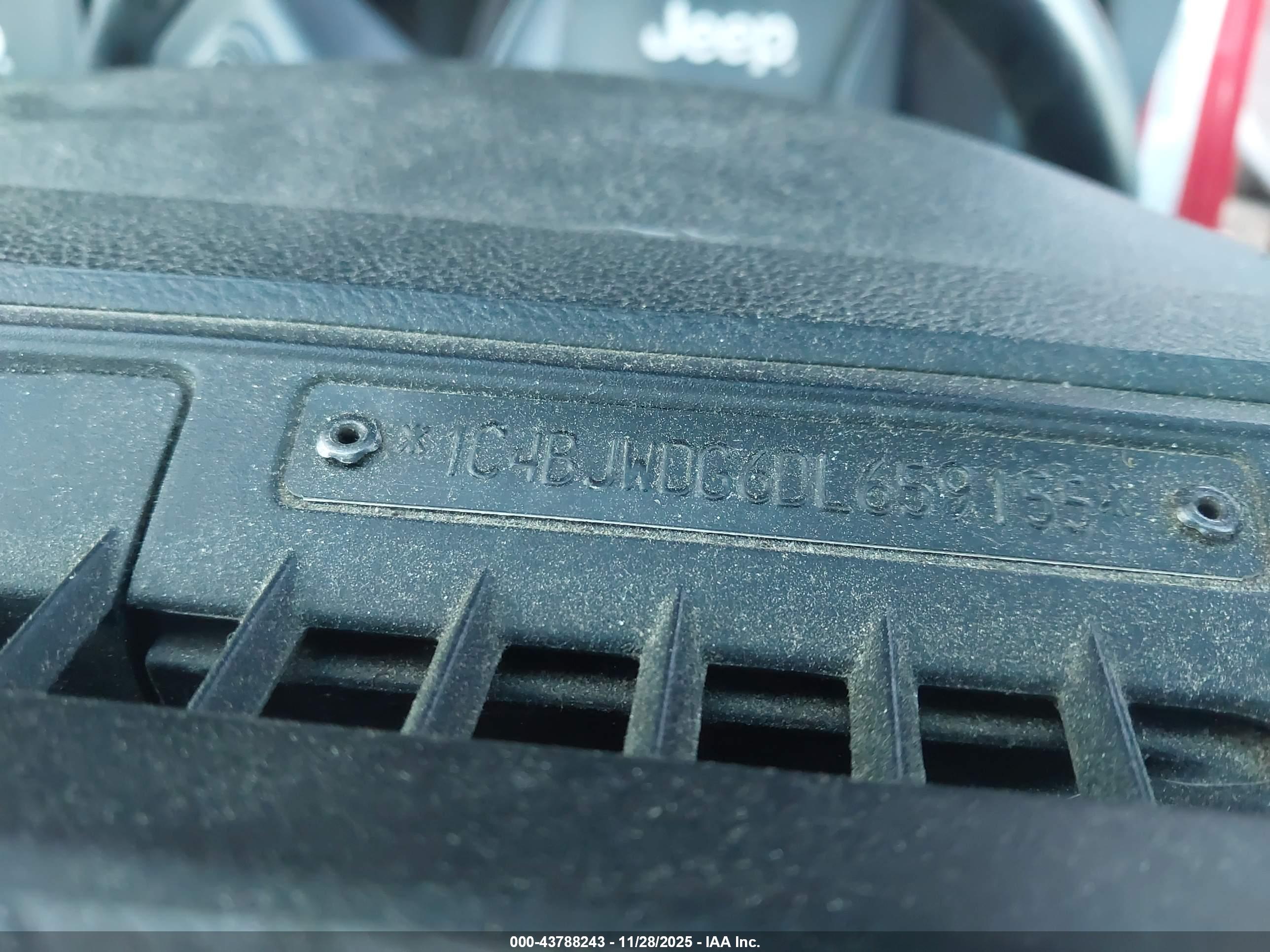 JEEP WRANGLER image 9
