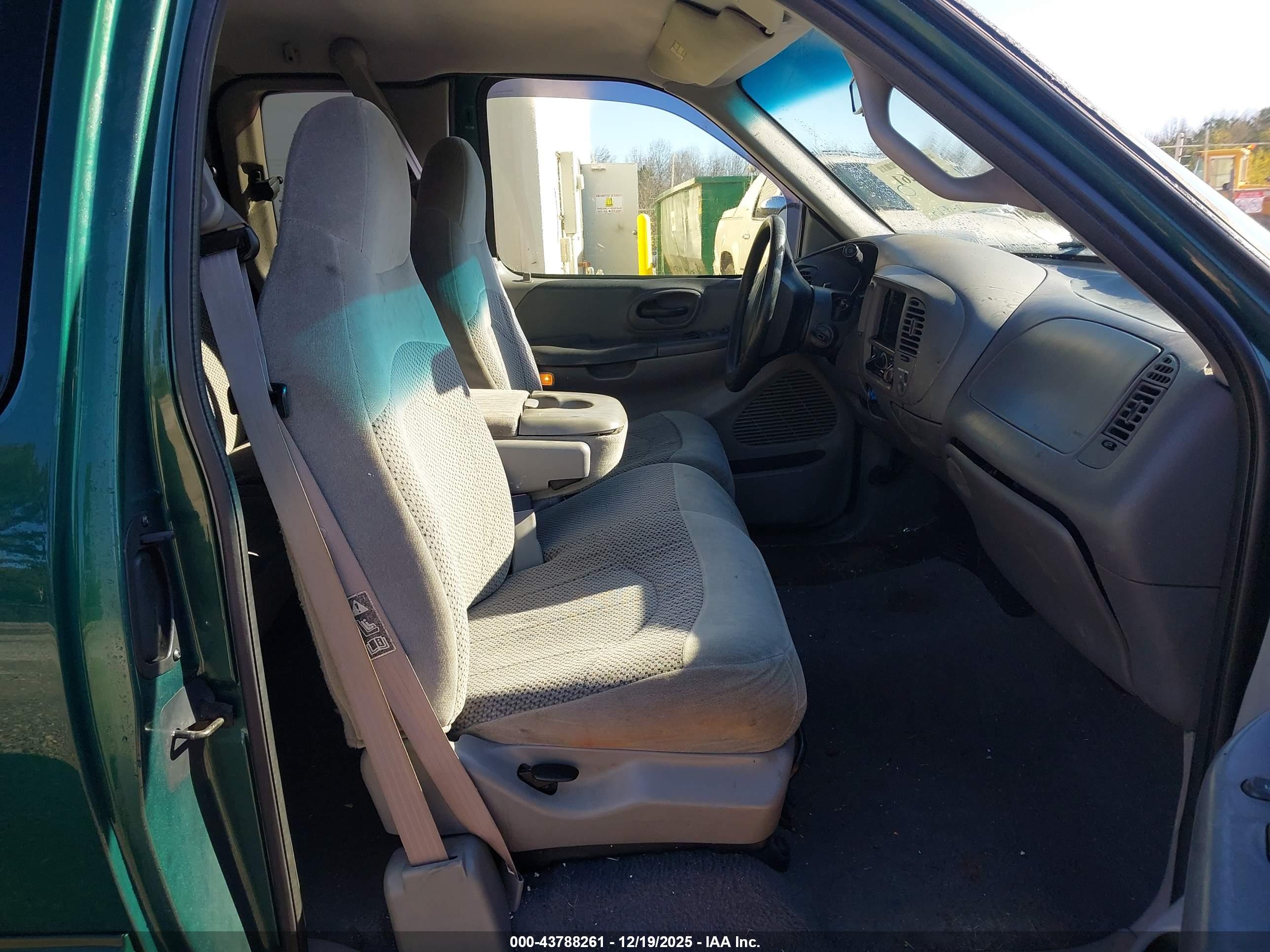 FORD F-150 image 5