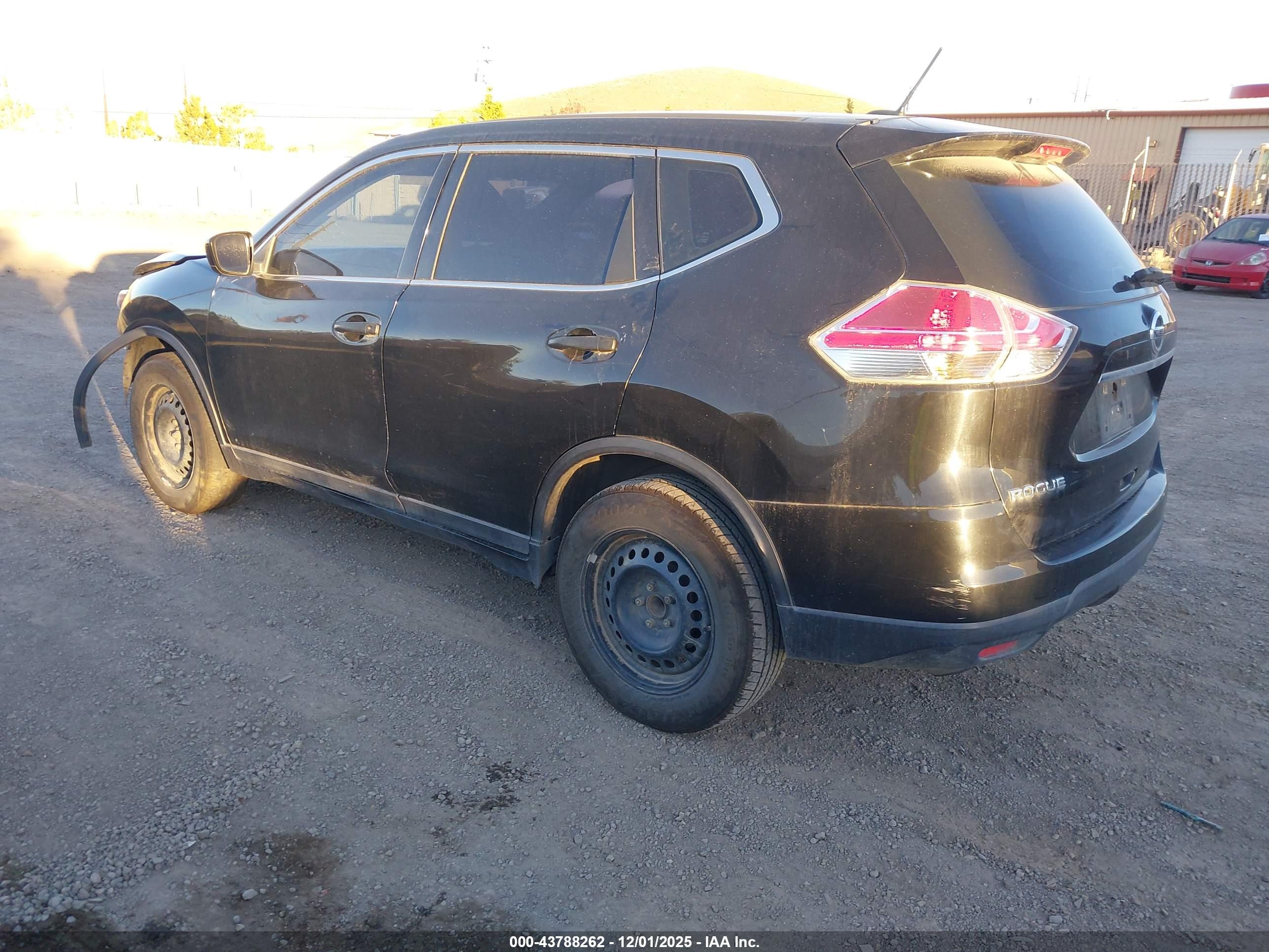 NISSAN ROGUE image 3