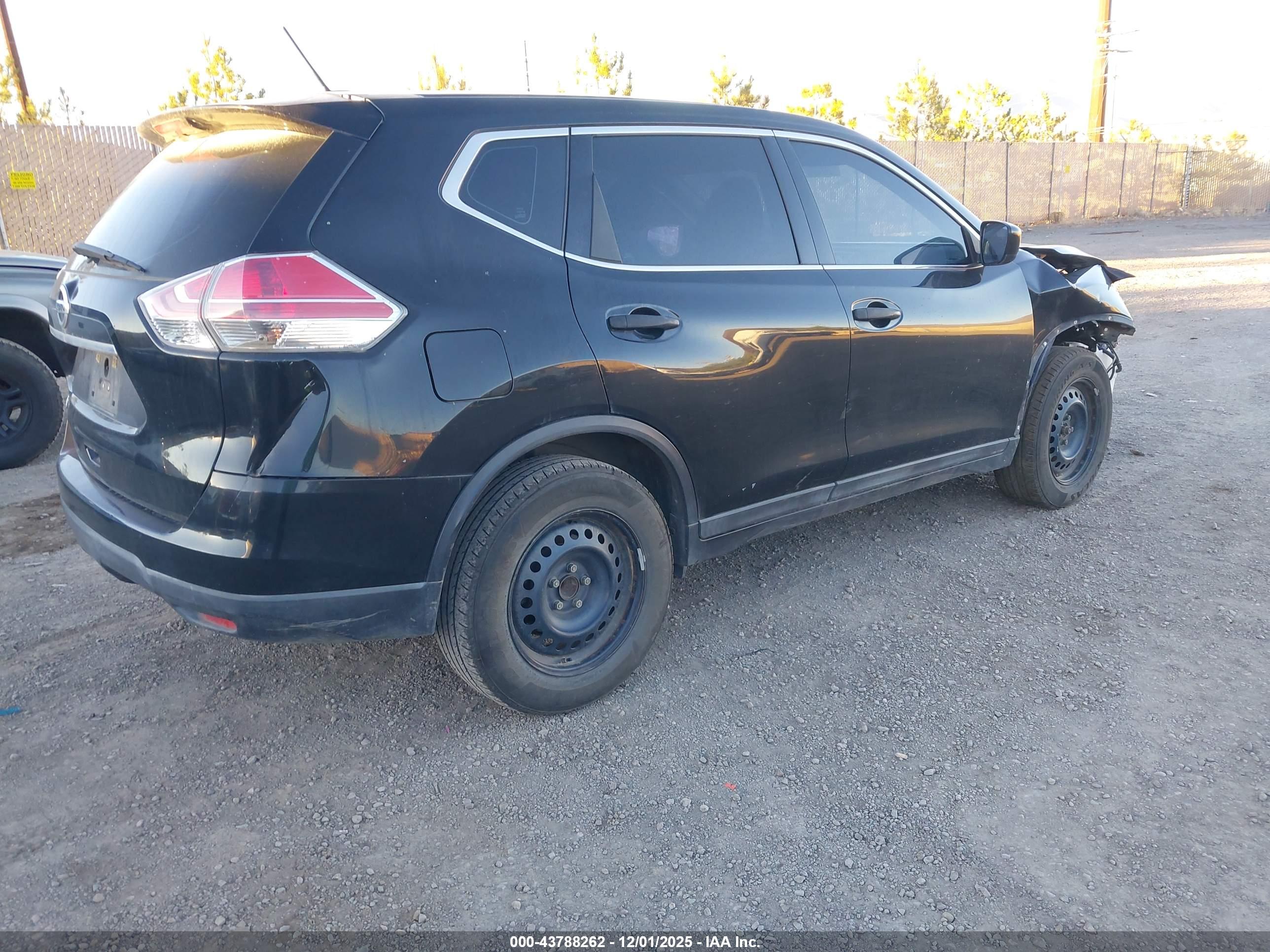 NISSAN ROGUE image 4