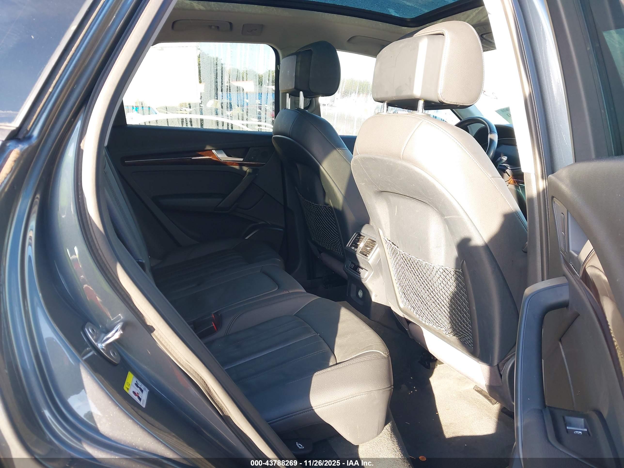 AUDI Q5 image 8