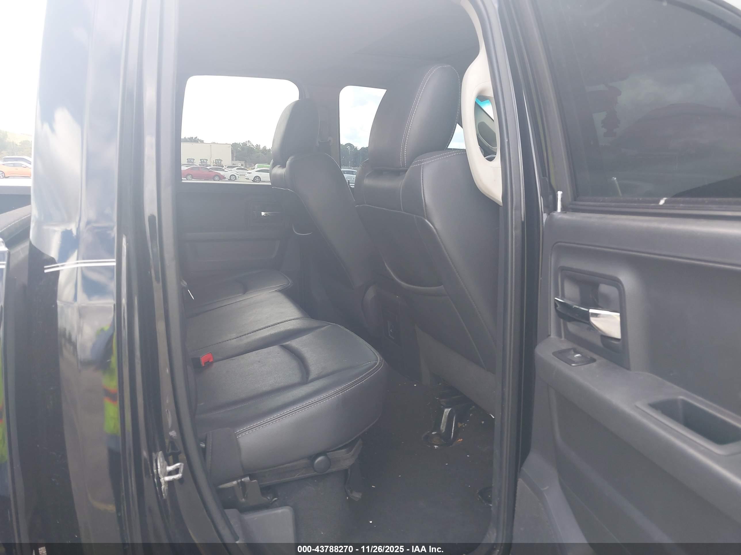RAM 1500 image 8