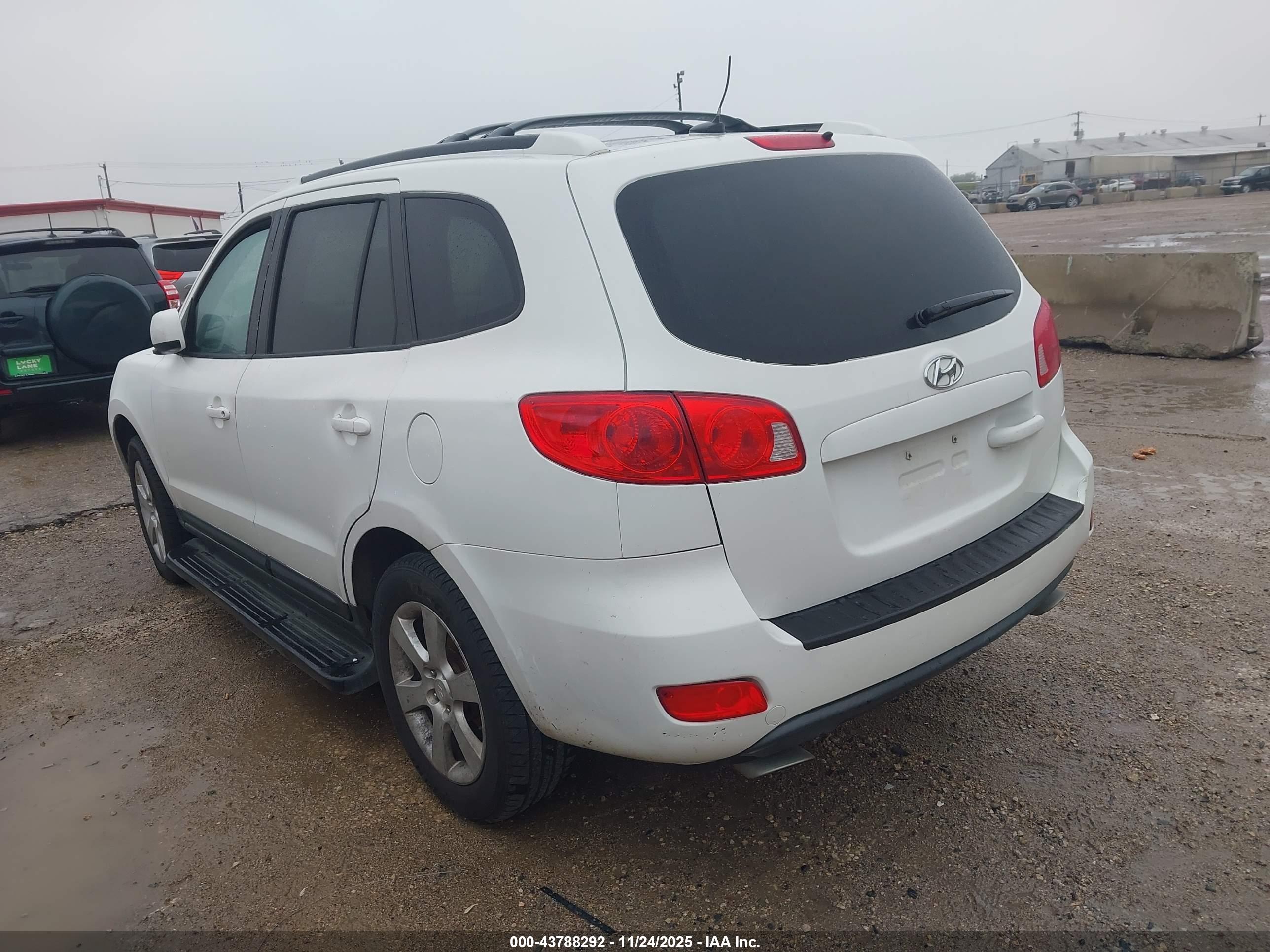 HYUNDAI SANTA image 3