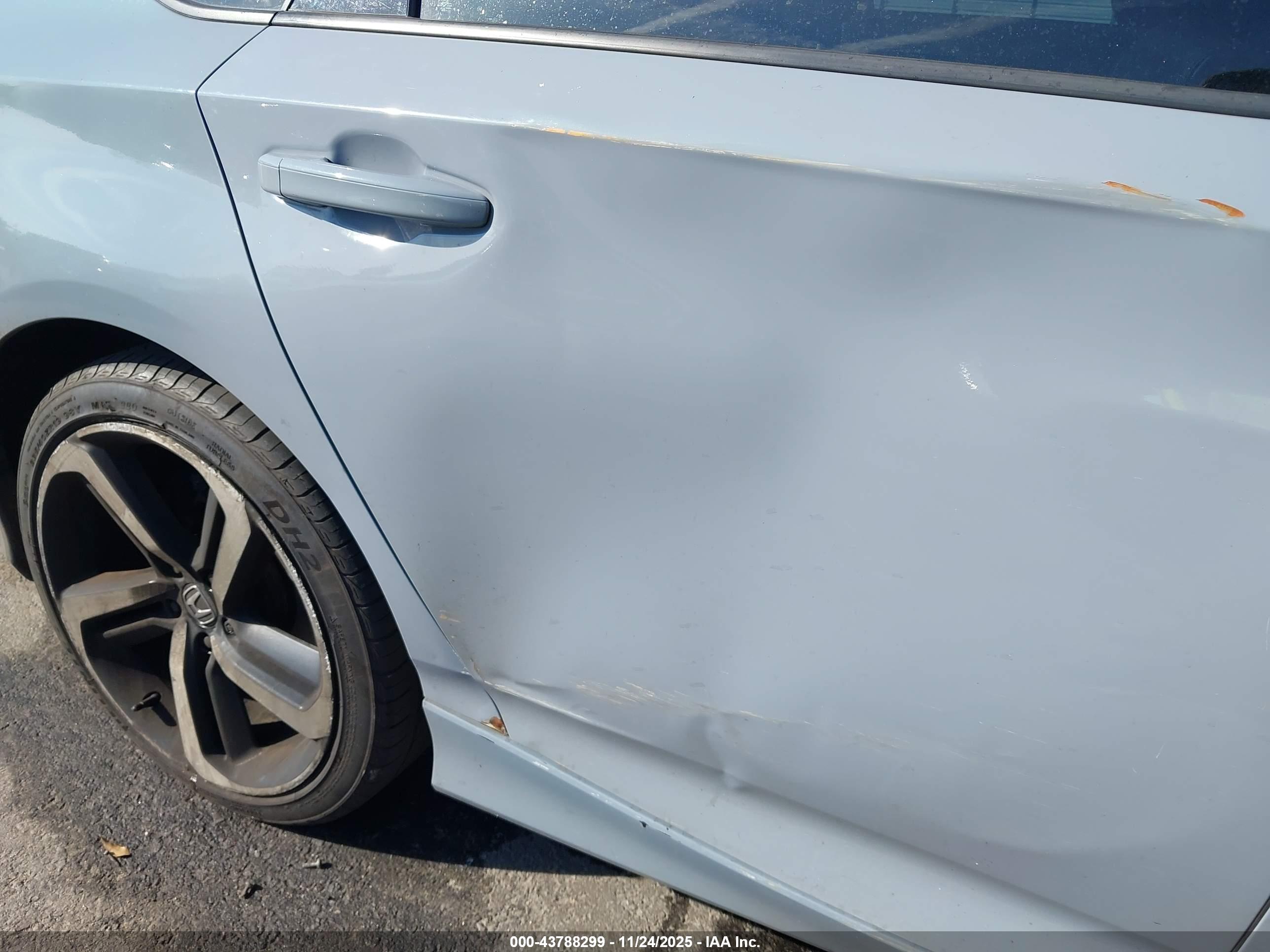 HONDA ACCORD image 6