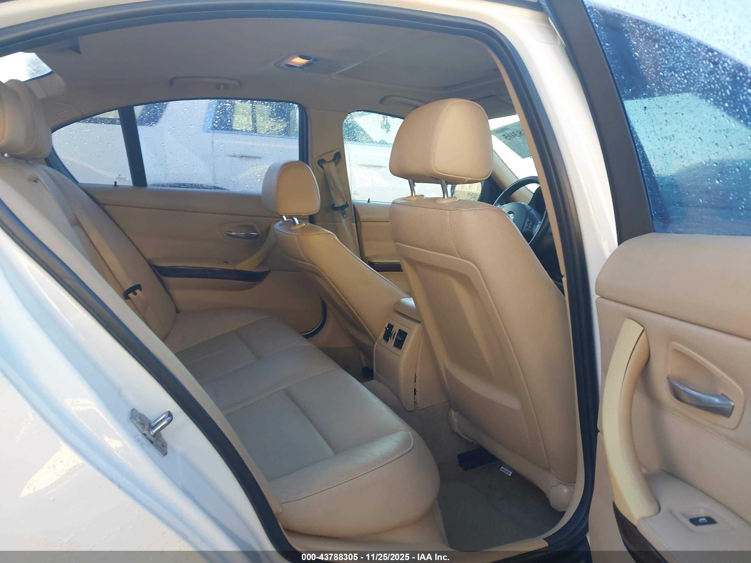 BMW 328I image 8