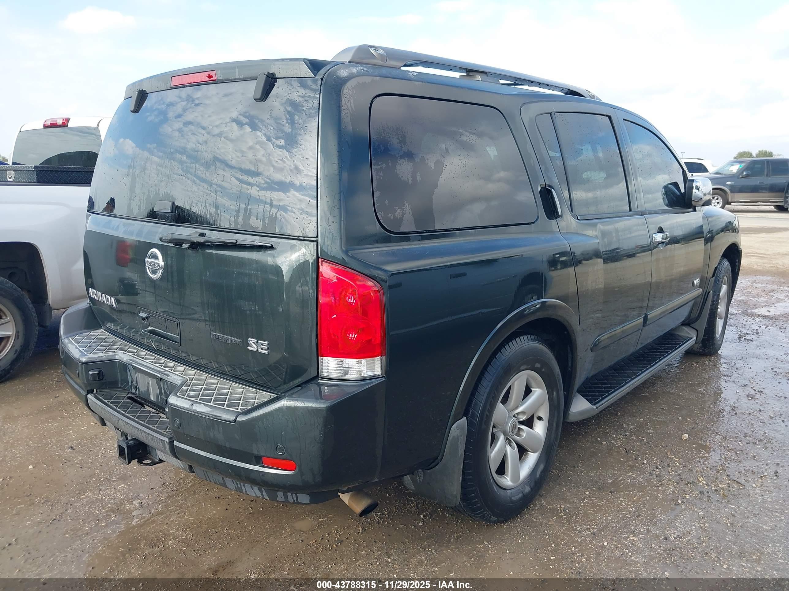 NISSAN ARMADA image 4