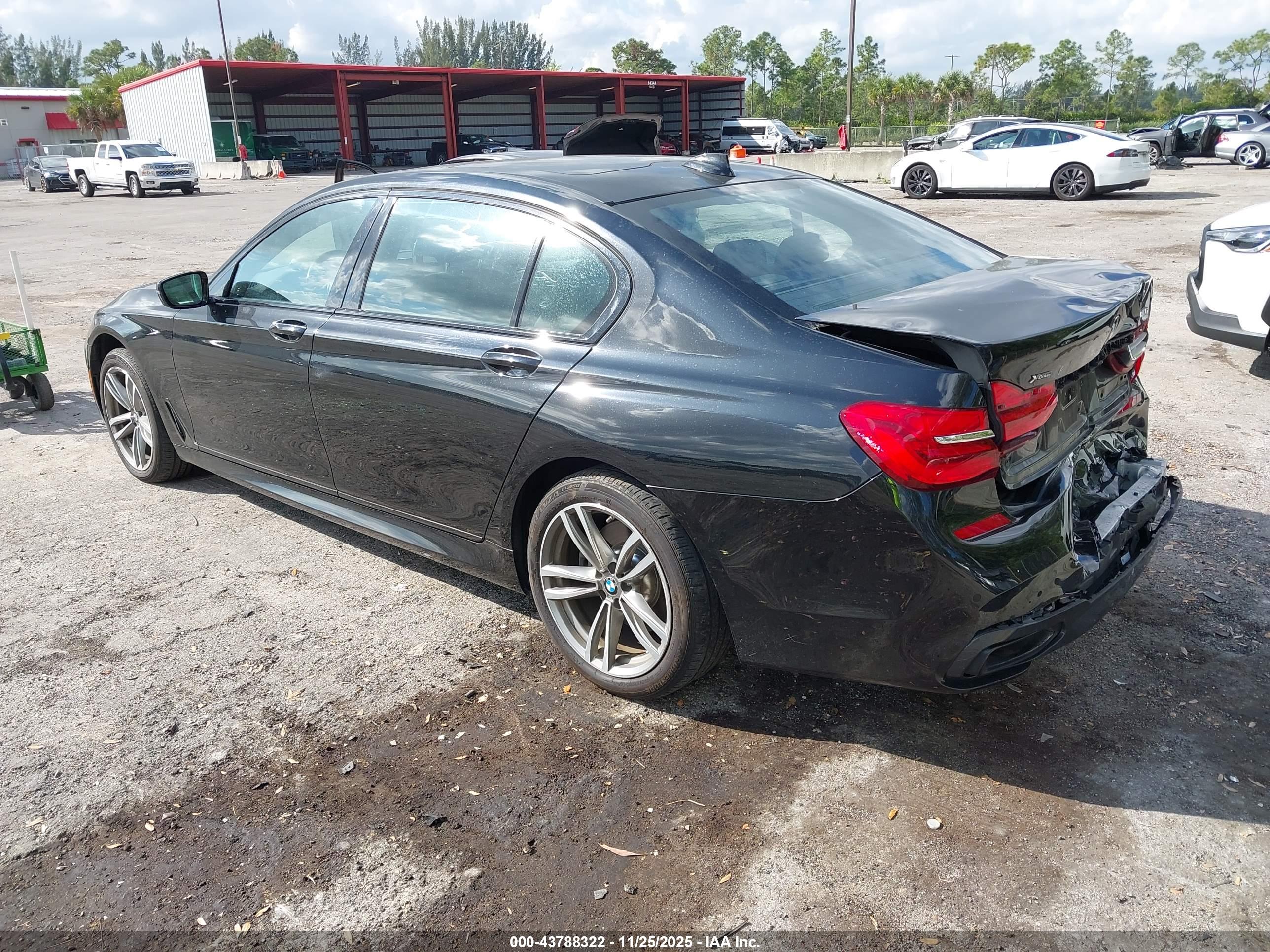 BMW 740I image 3
