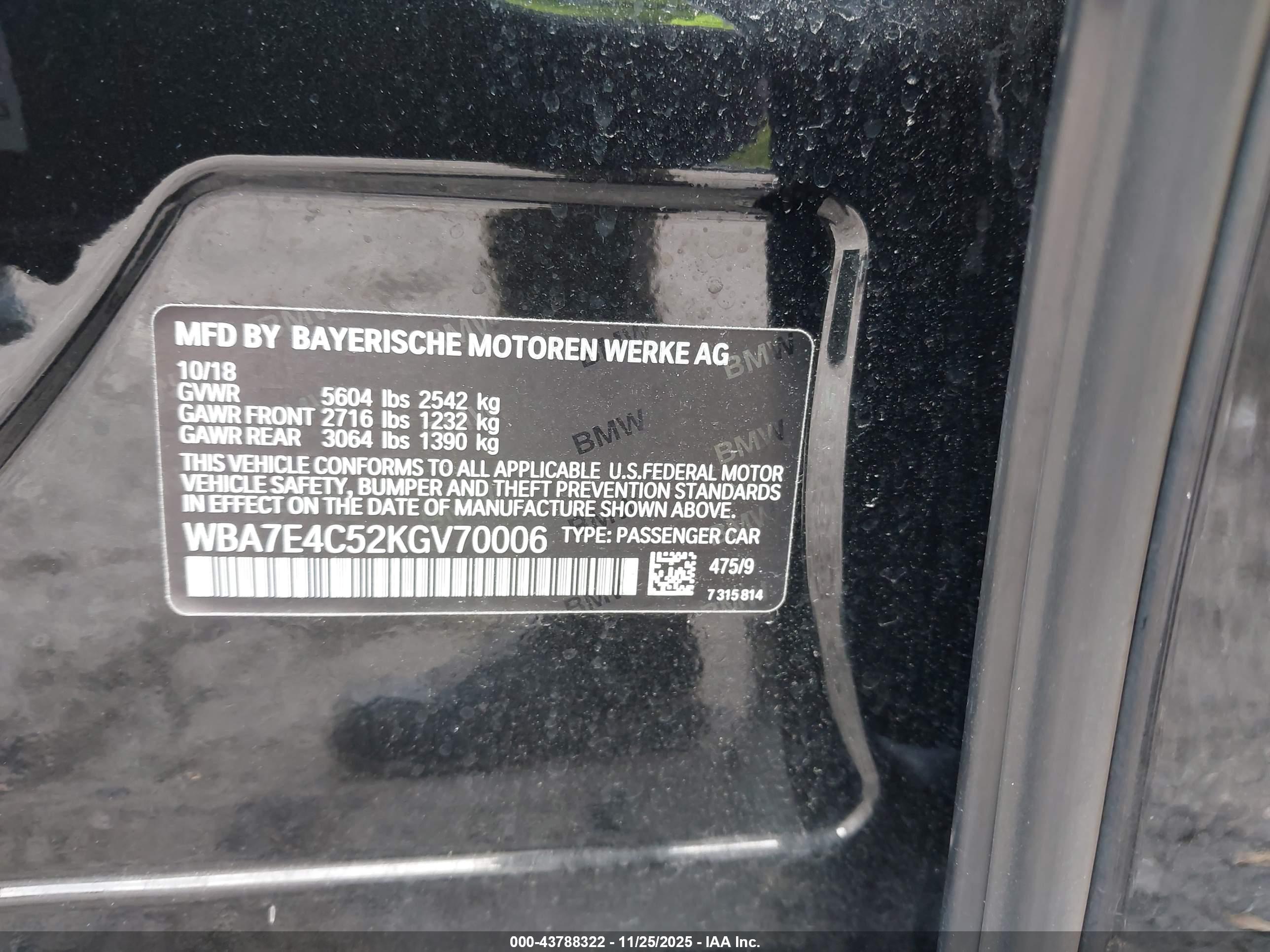BMW 740I image 9