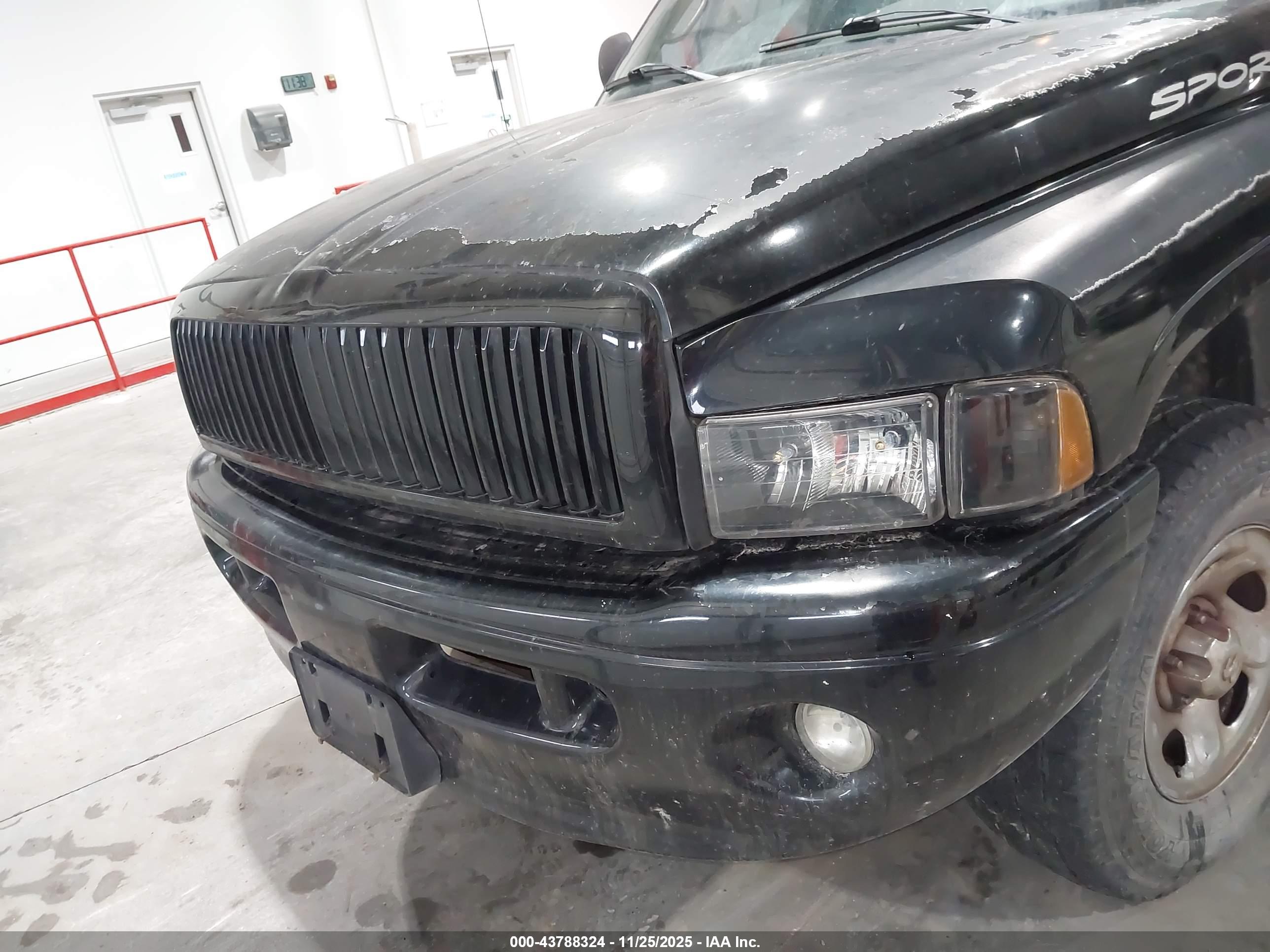 DODGE RAM image 6
