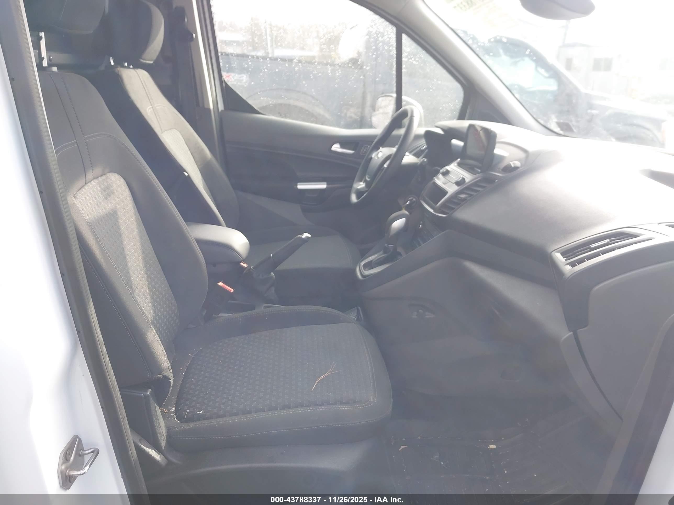 FORD TRANSIT image 5