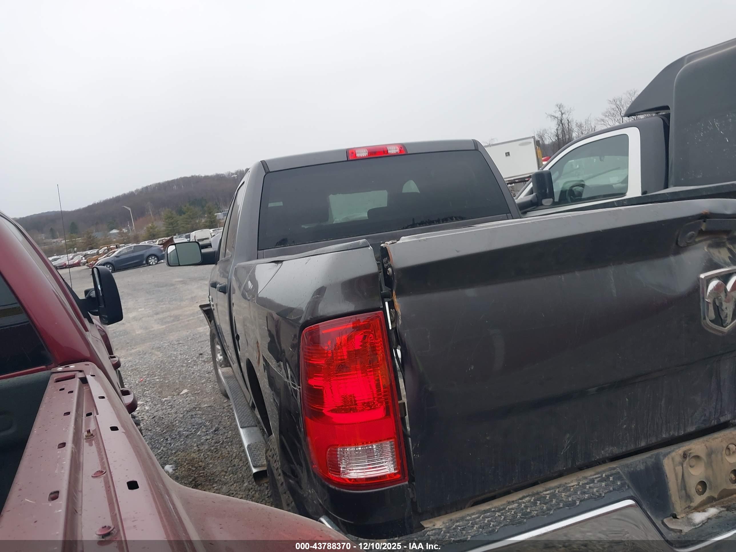 RAM 3500 image 3