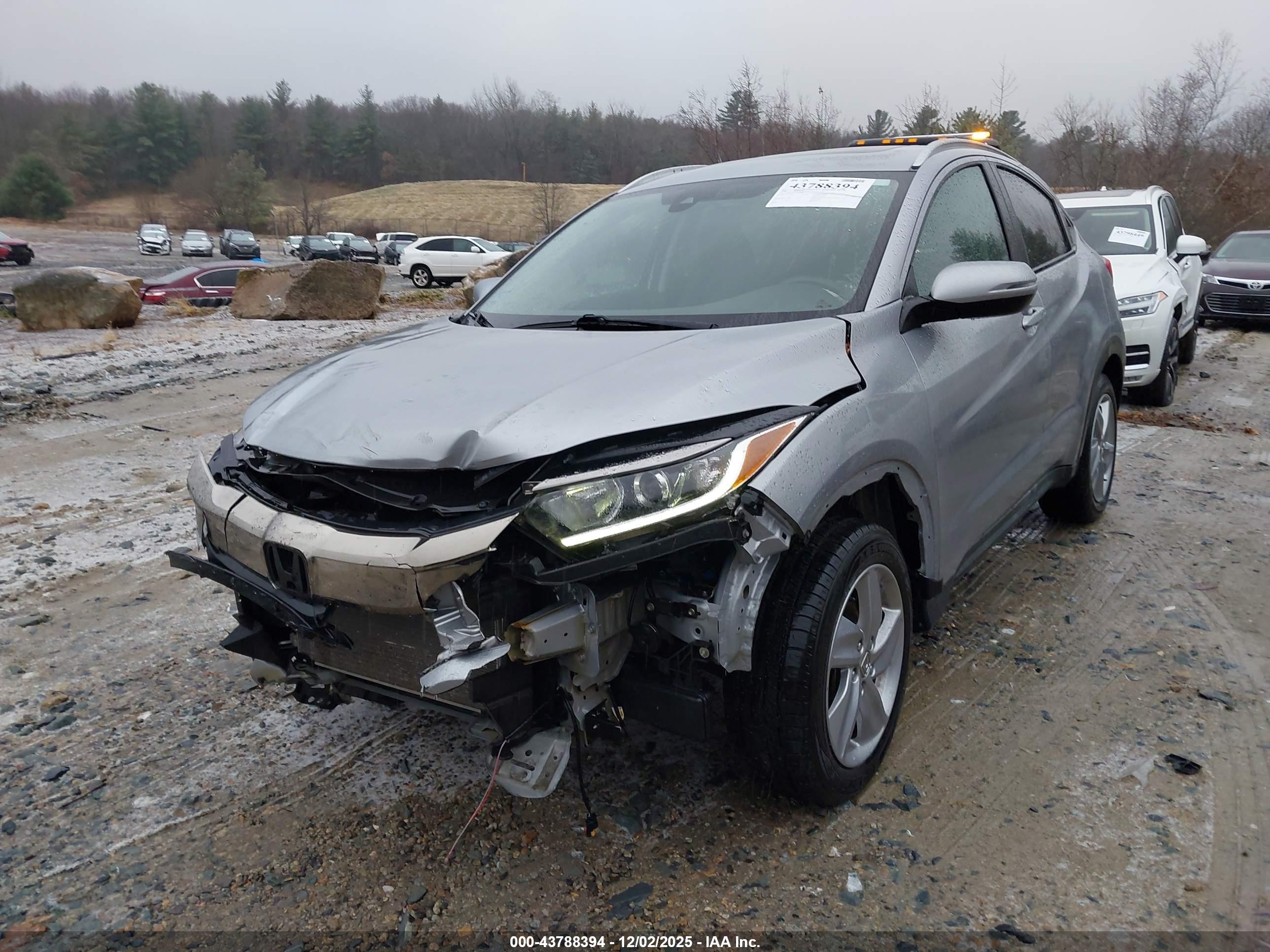 HONDA HR-V image 2