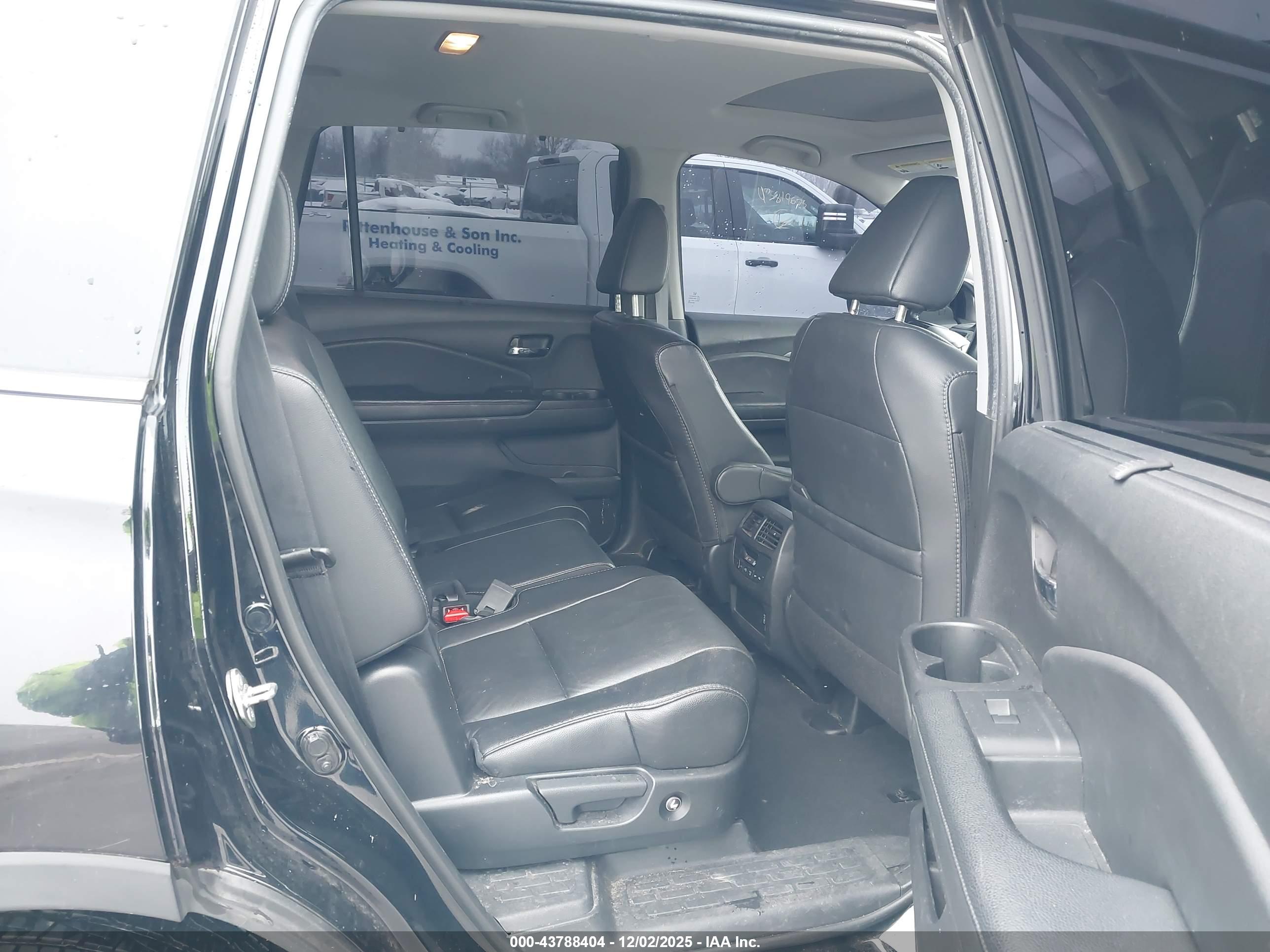 HONDA PILOT image 8