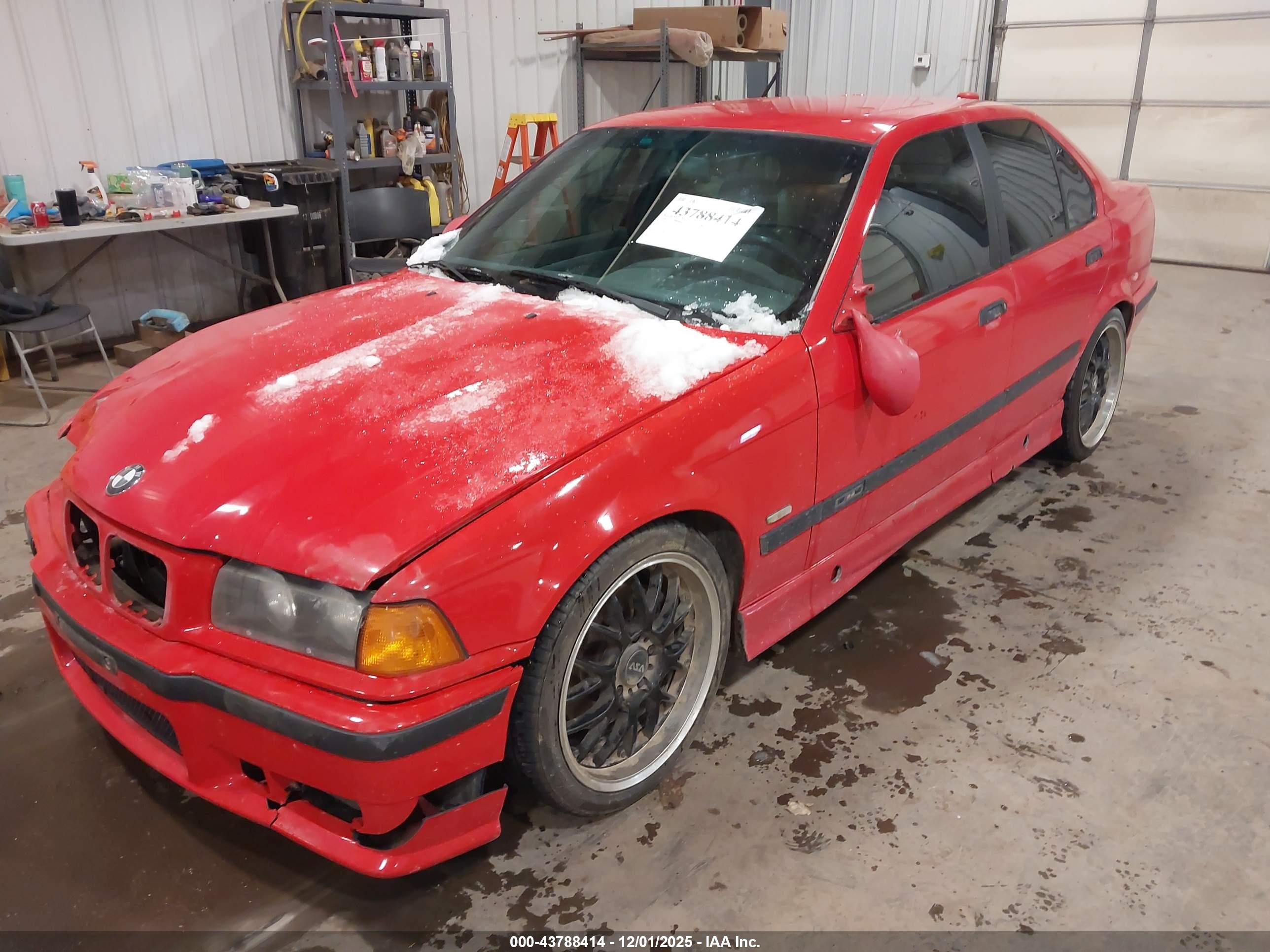 BMW M3 image 2