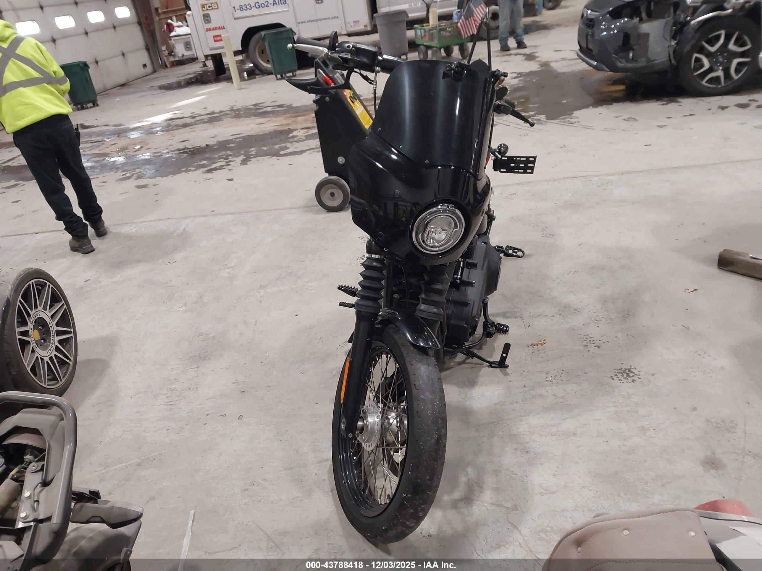 HARLEY-DAVIDSON FXBBS image 5