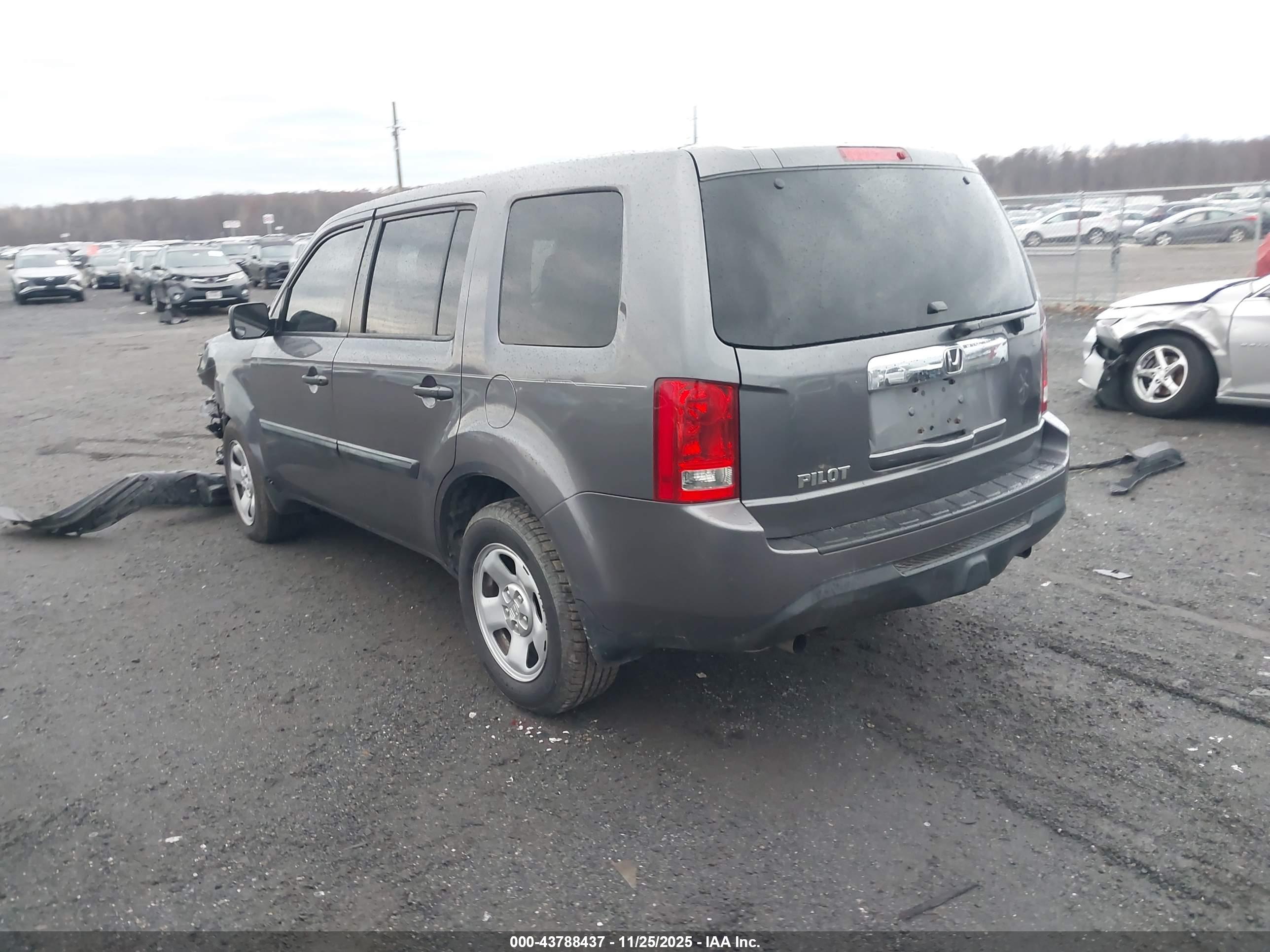 HONDA PILOT image 3