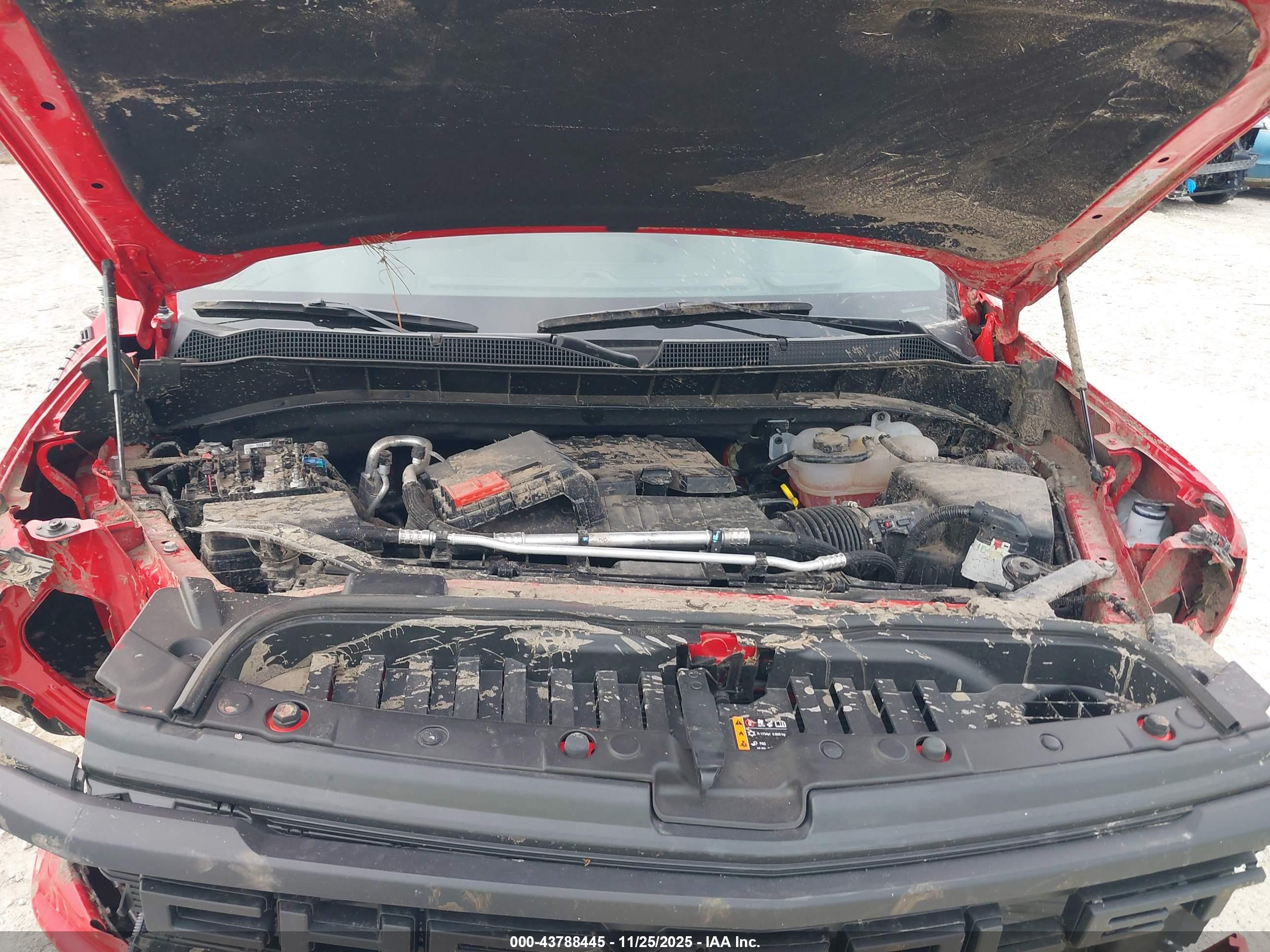 CHEVROLET SILVERADO image 10