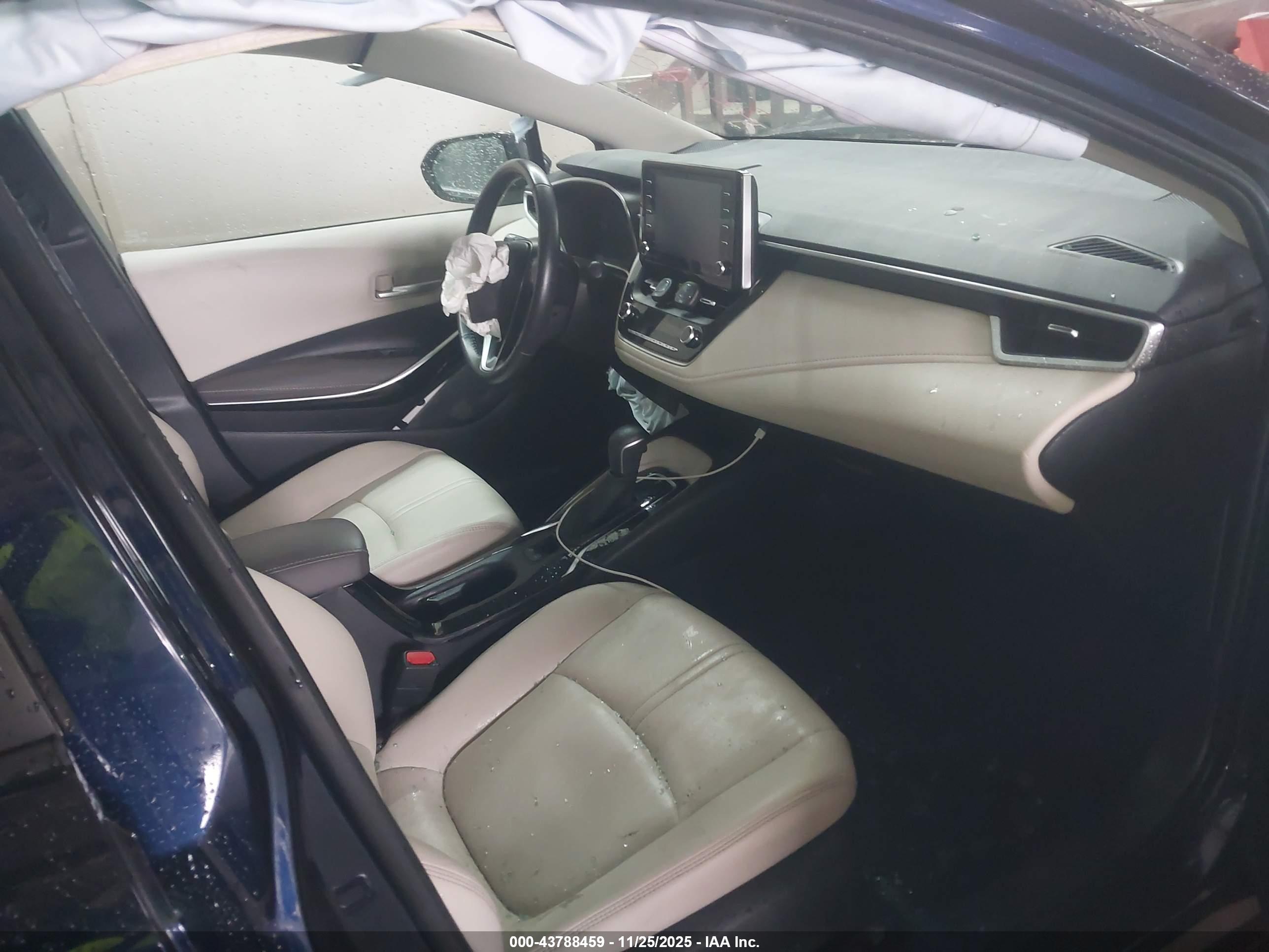 TOYOTA COROLLA image 5