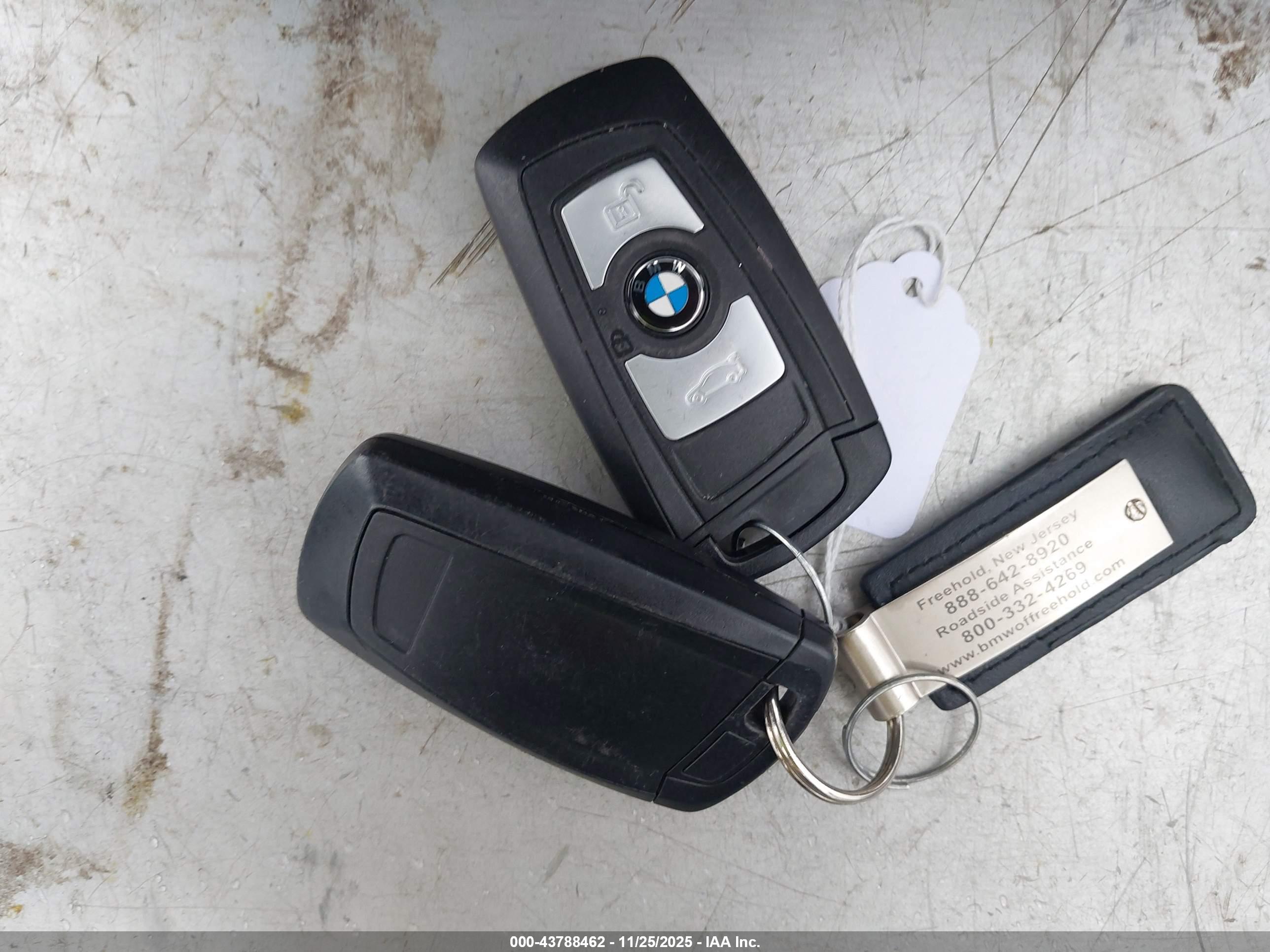 BMW 328I image 11