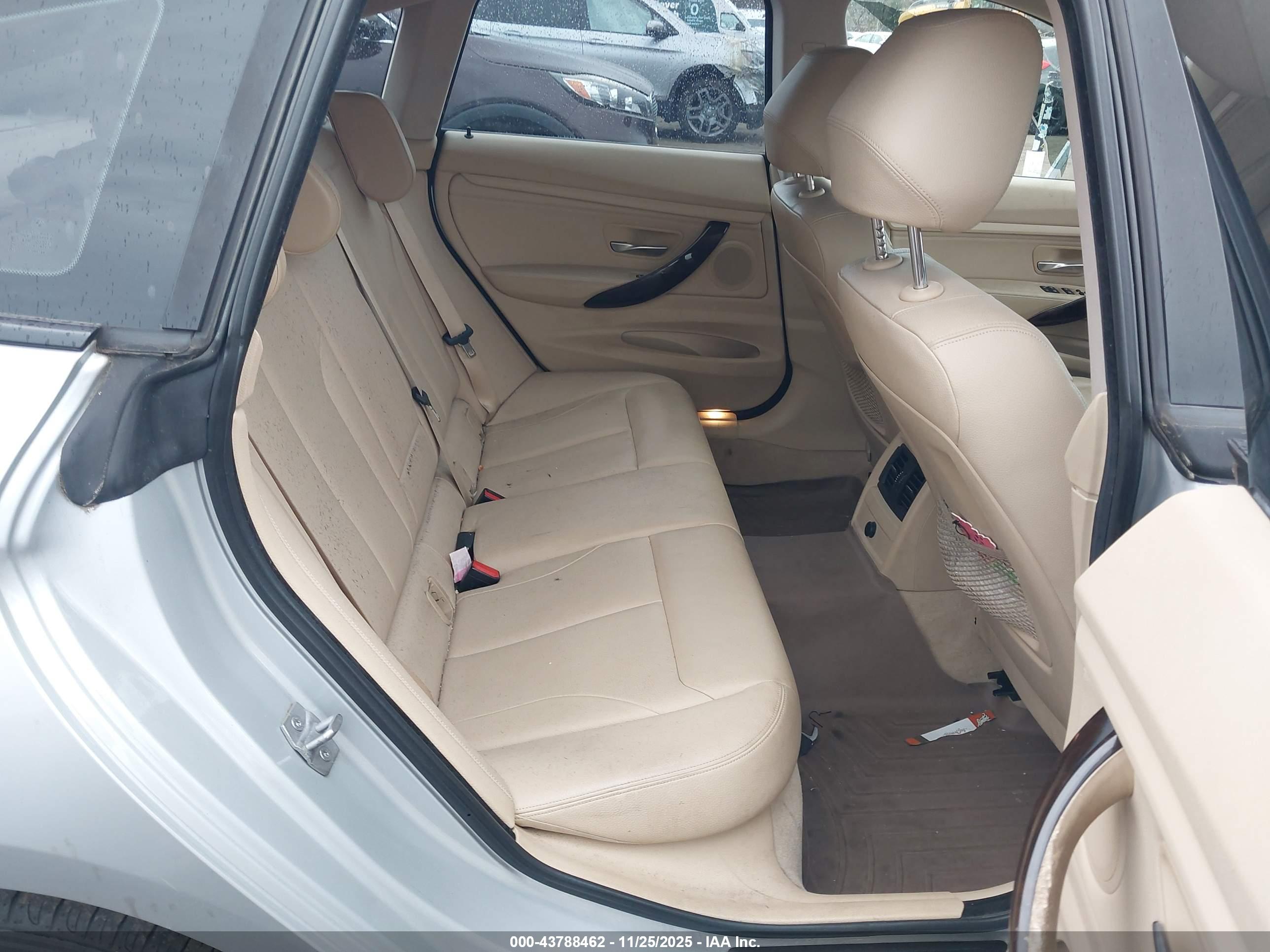 BMW 328I image 8