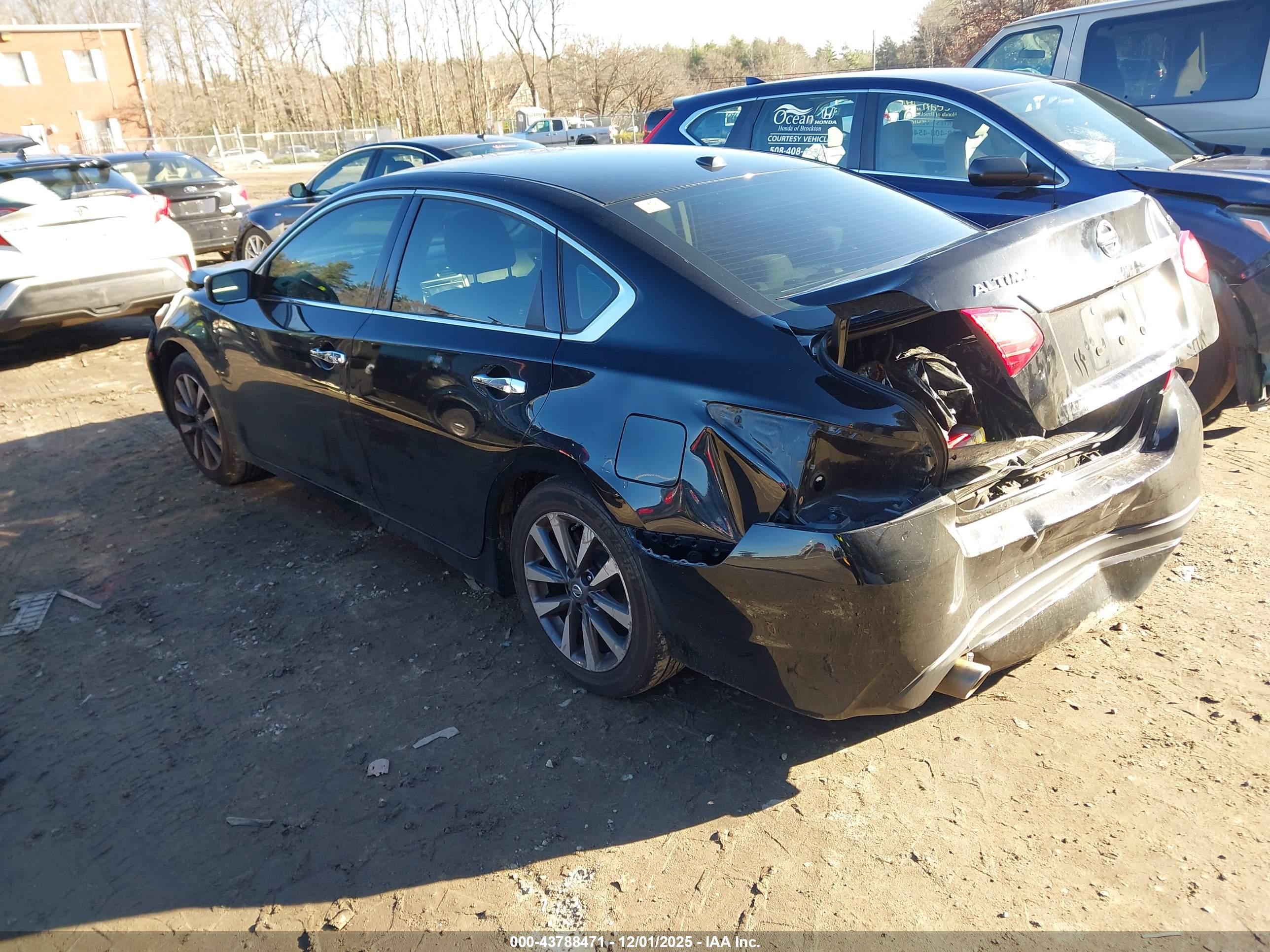 NISSAN ALTIMA image 3