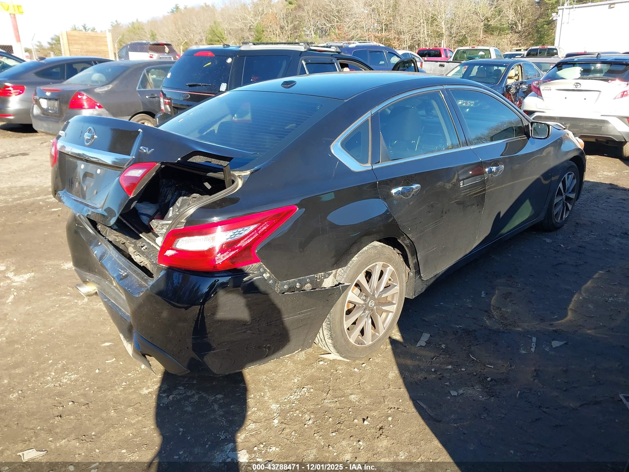 NISSAN ALTIMA image 4