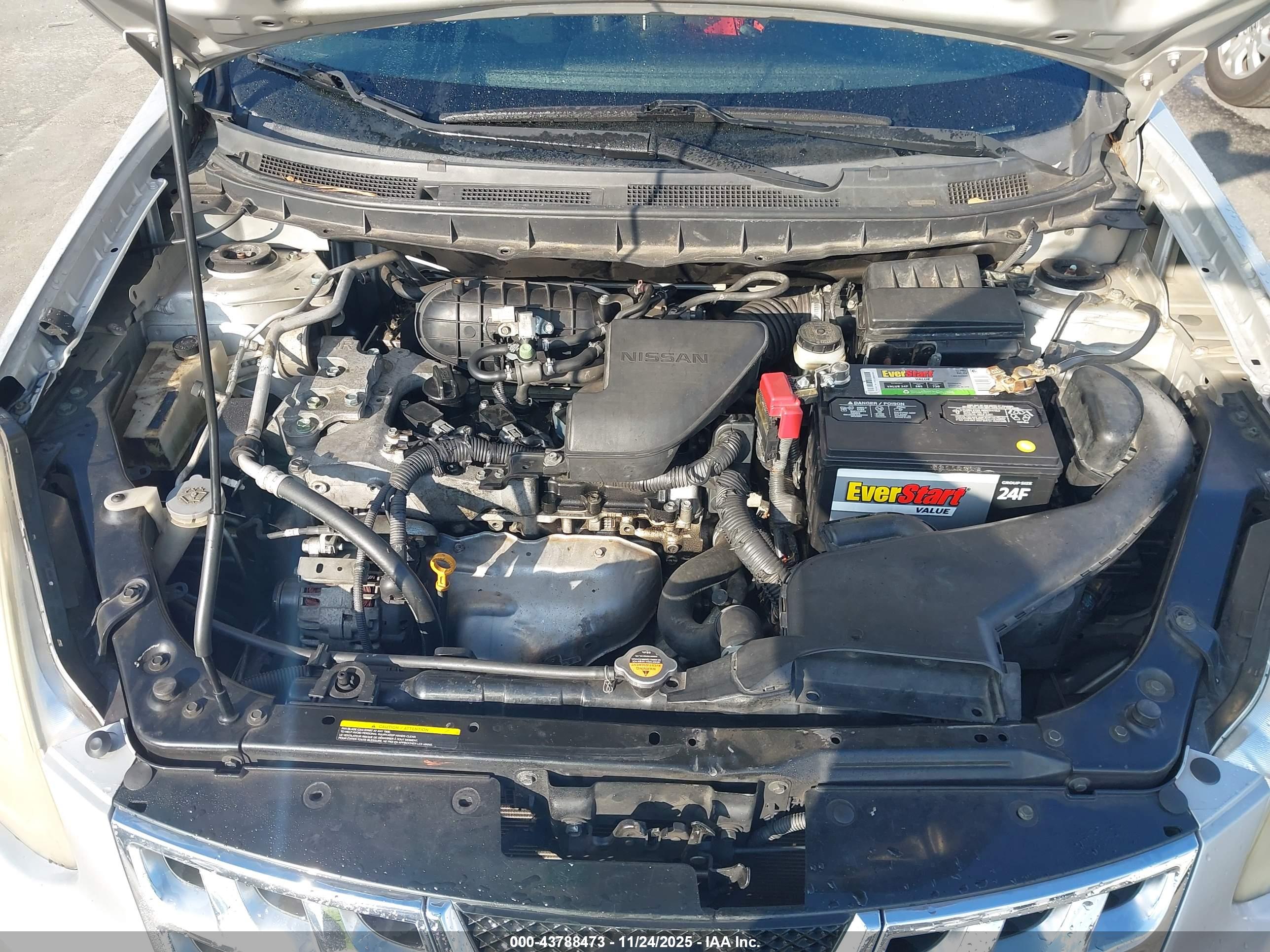 NISSAN ROGUE image 10