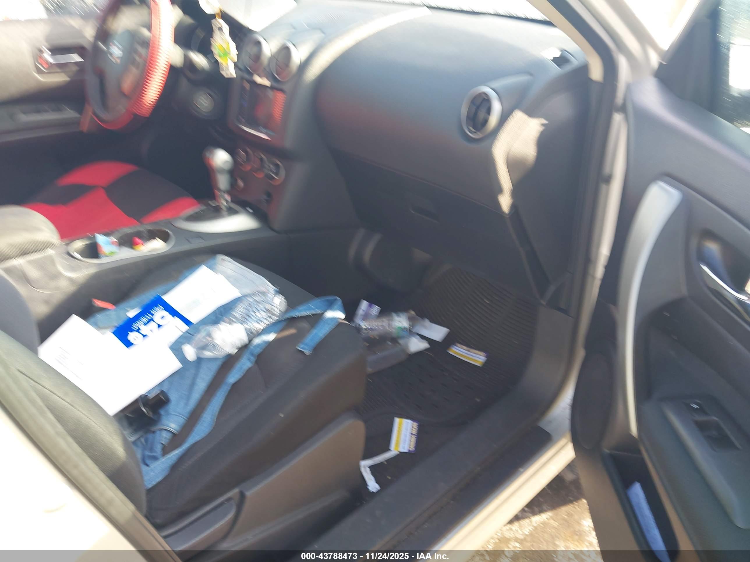 NISSAN ROGUE image 5
