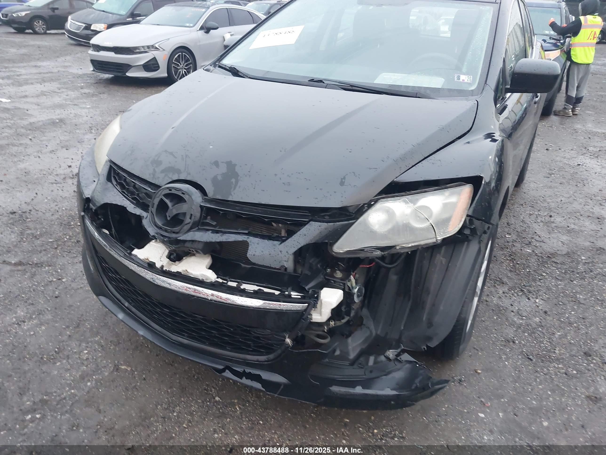 MAZDA CX-7 image 6