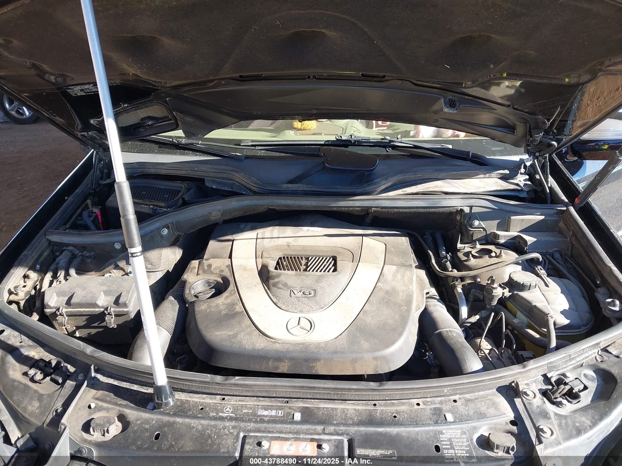 MERCEDES-BENZ ML image 10