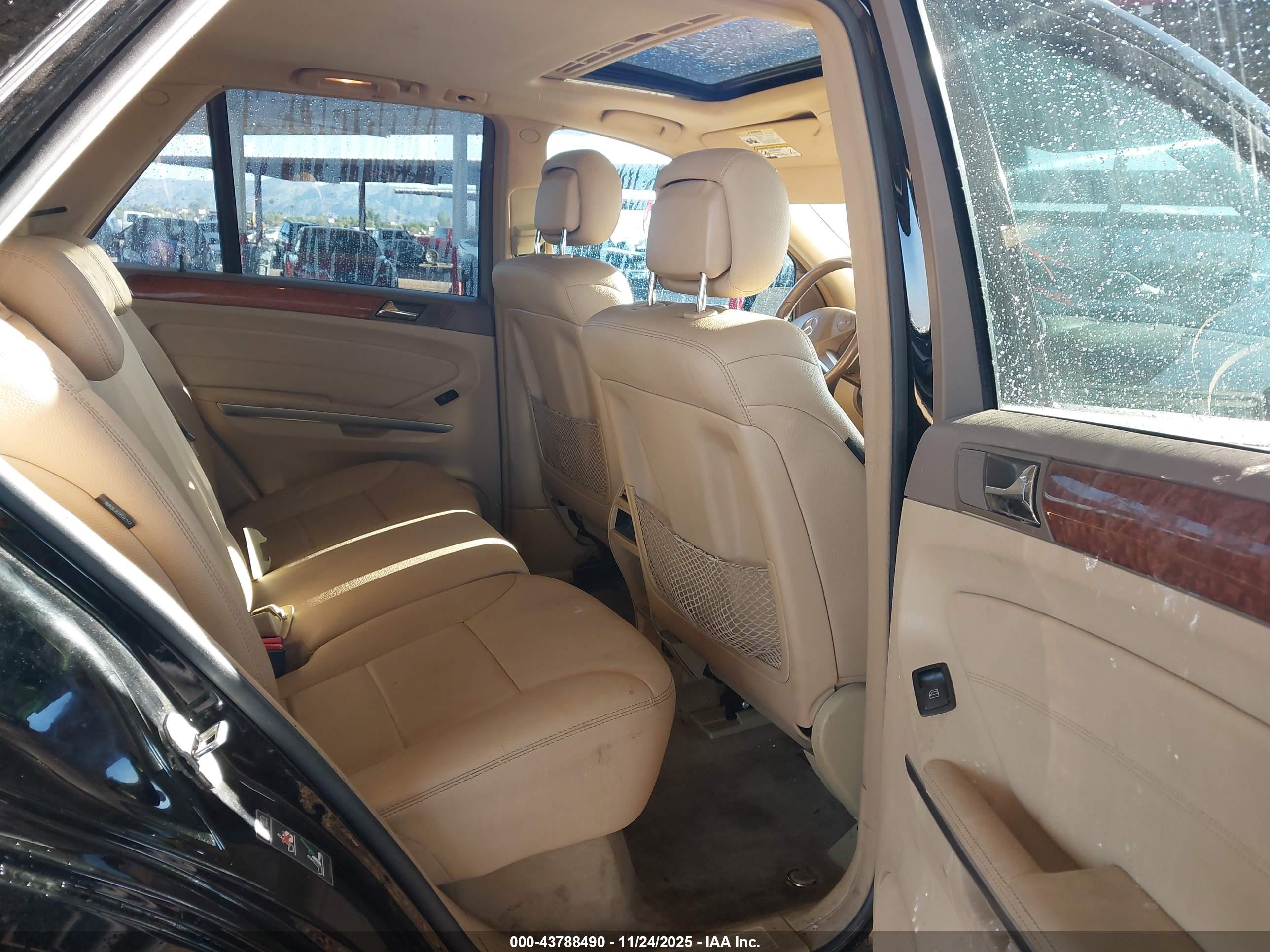 MERCEDES-BENZ ML image 8