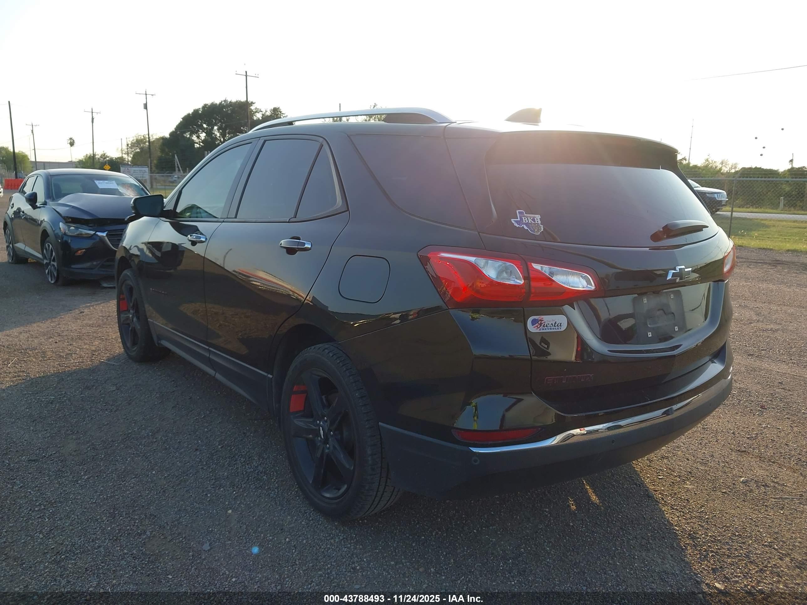 CHEVROLET EQUINOX image 3