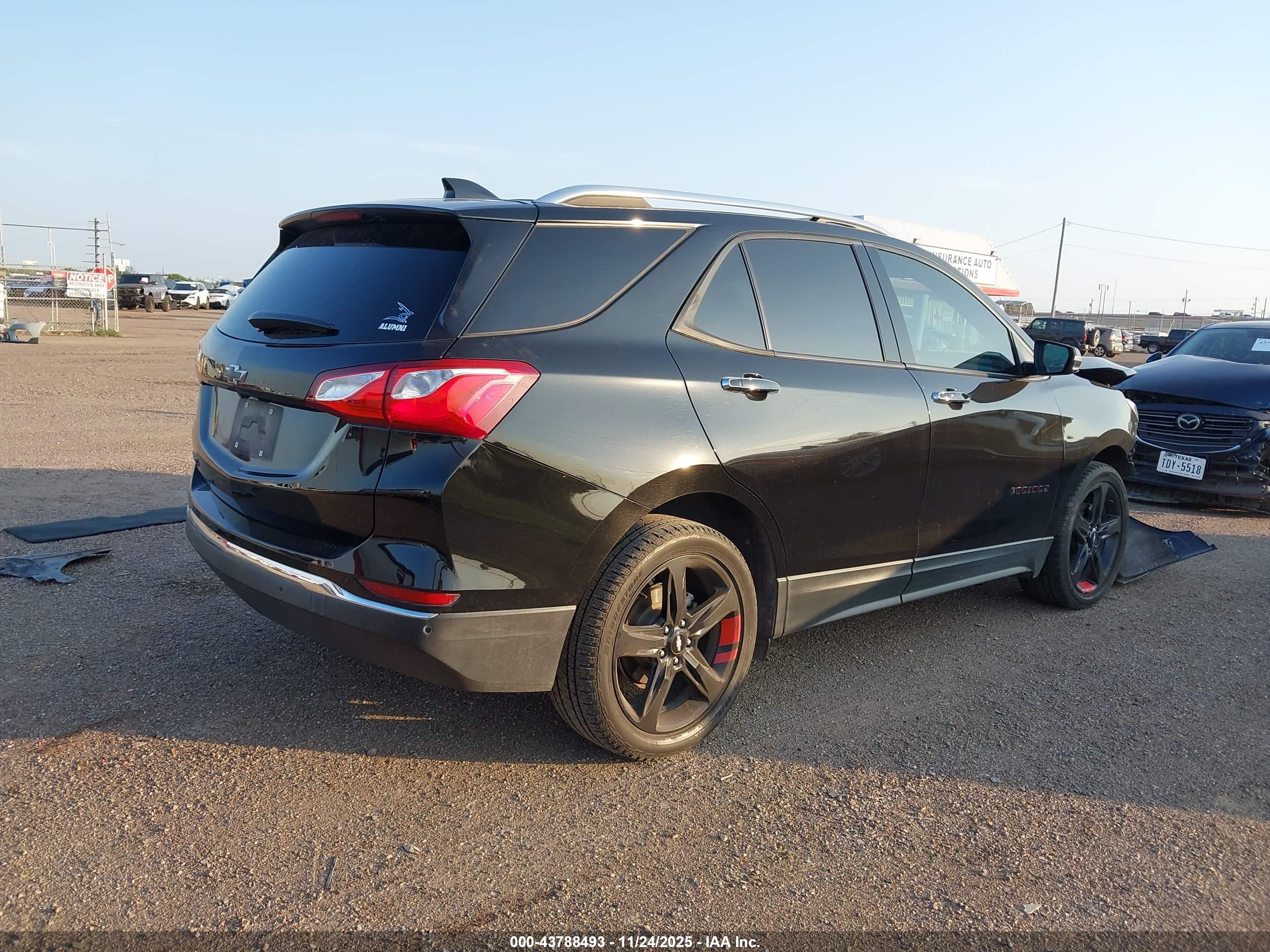 CHEVROLET EQUINOX image 4