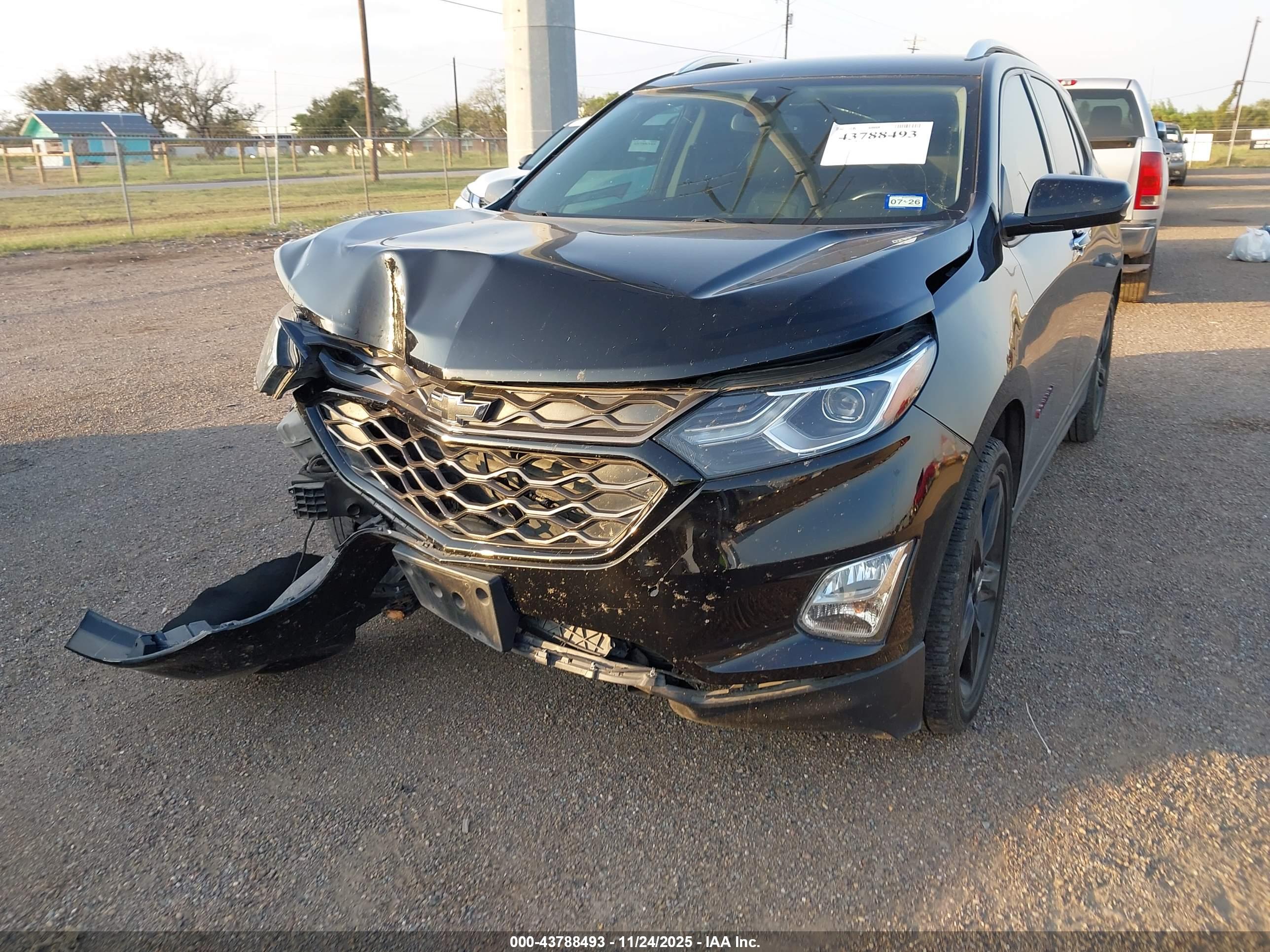 CHEVROLET EQUINOX image 6