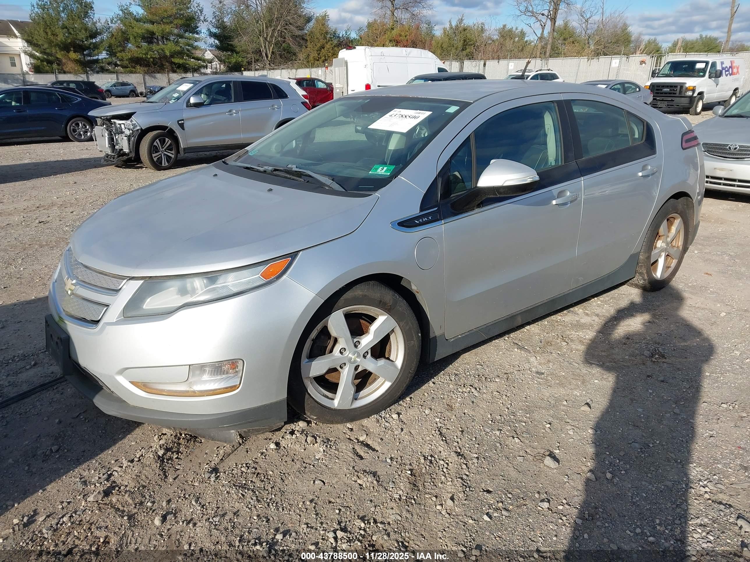 CHEVROLET VOLT image 2