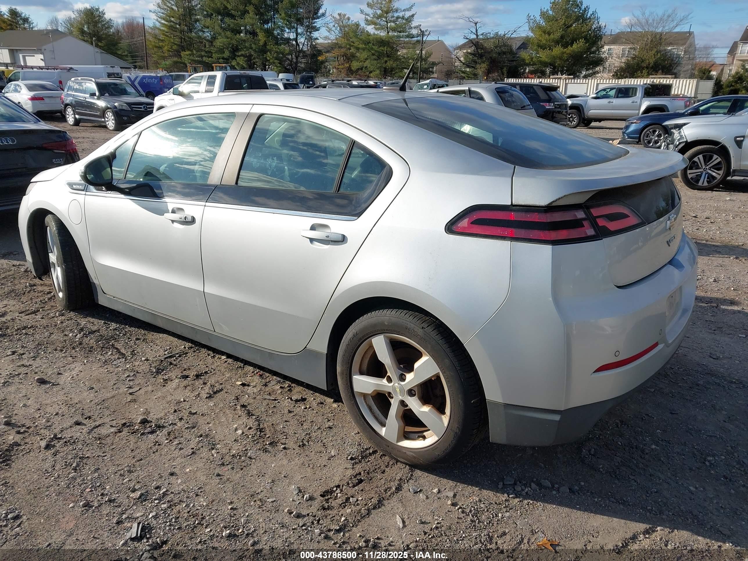 CHEVROLET VOLT image 3