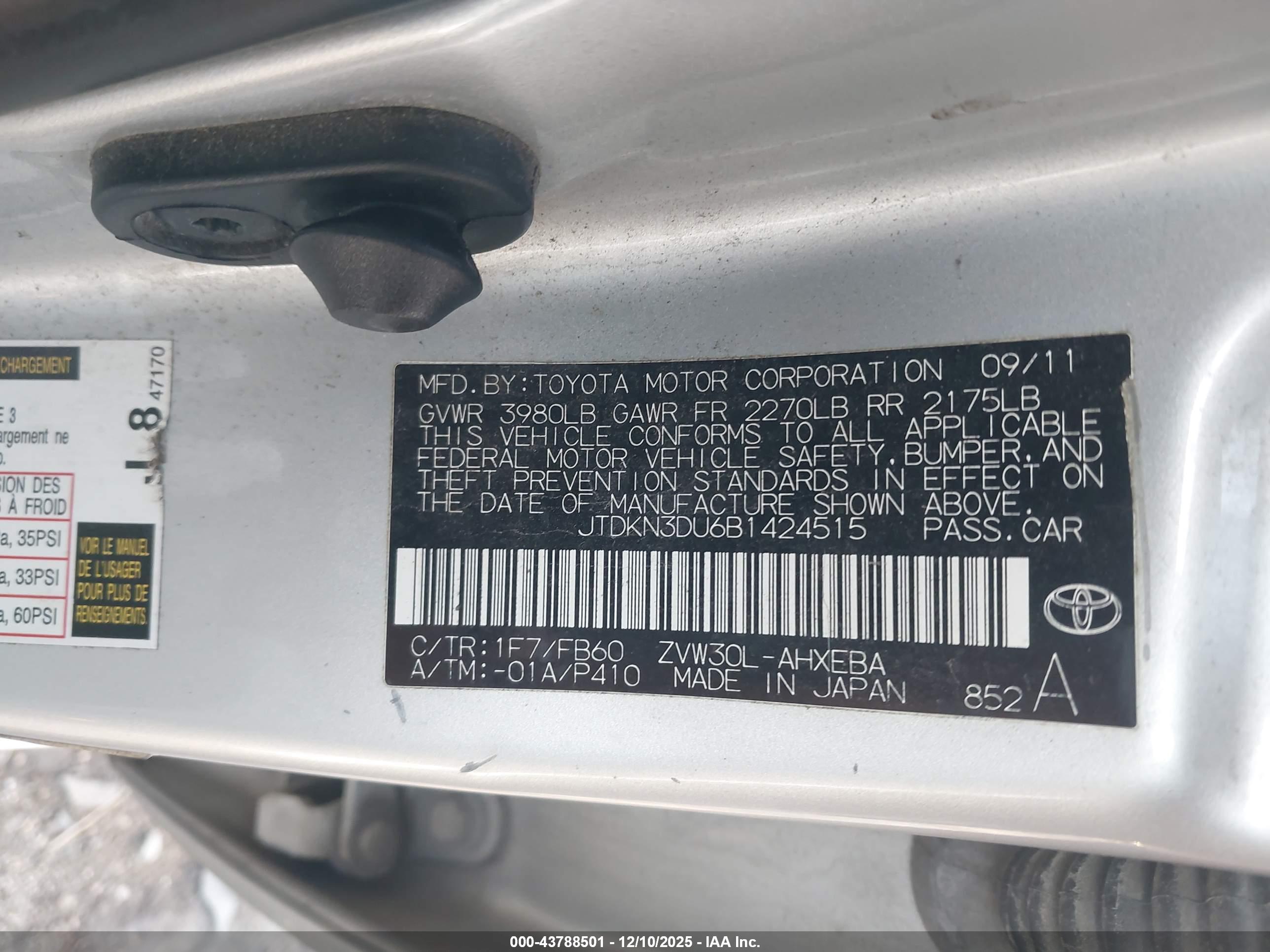 TOYOTA PRIUS image 9