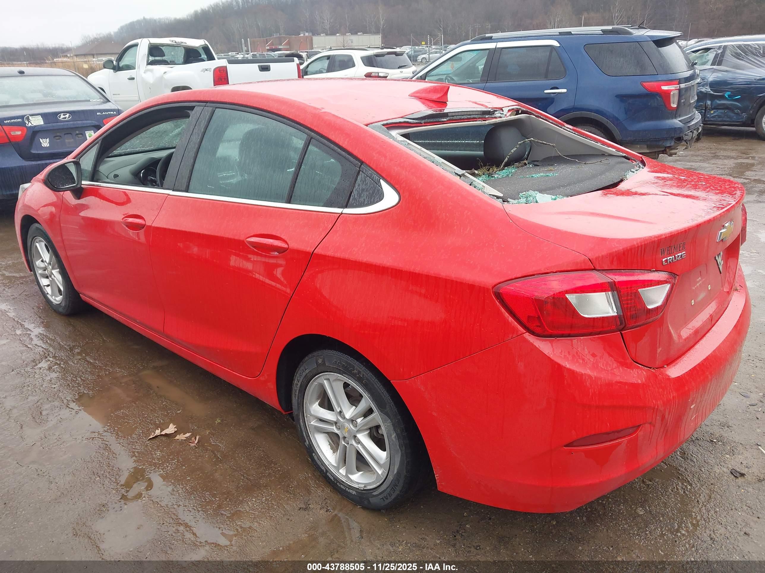 CHEVROLET CRUZE image 3