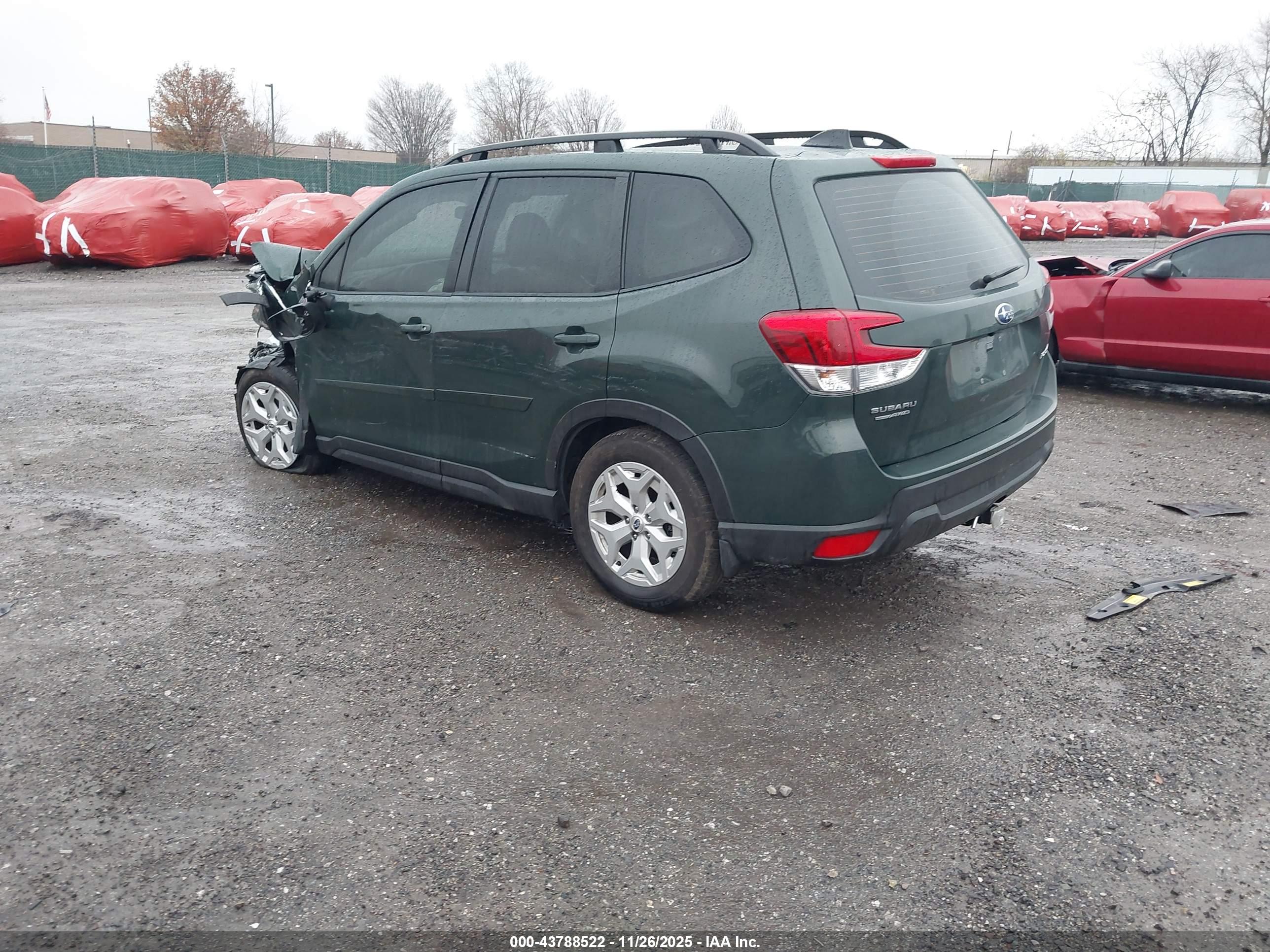 SUBARU FORESTER image 3