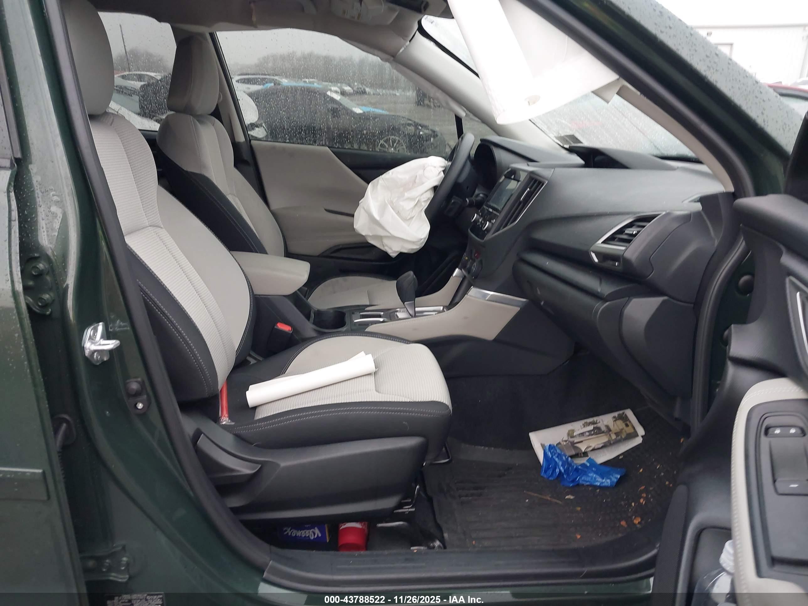SUBARU FORESTER image 5