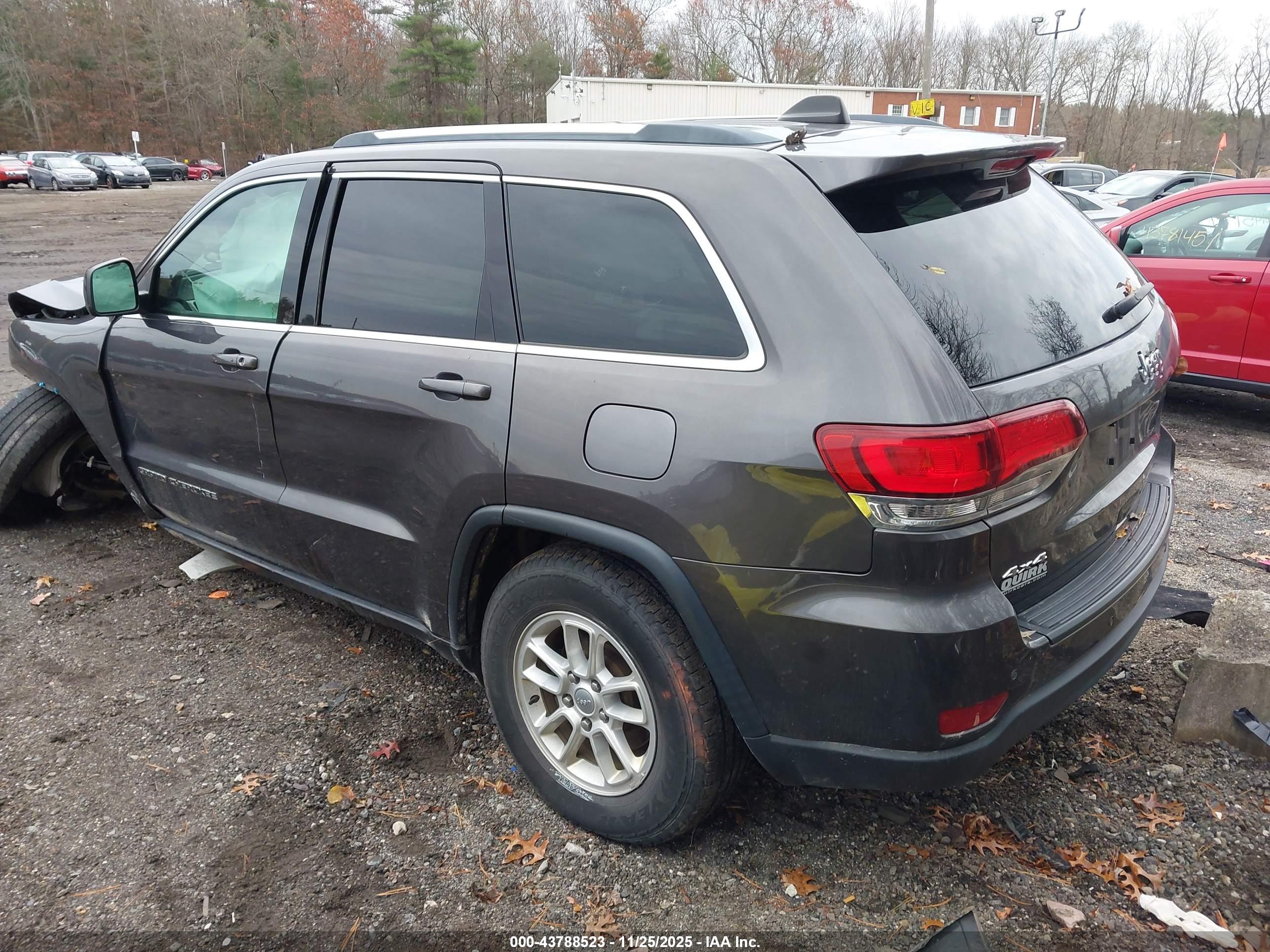 JEEP GRAND image 3