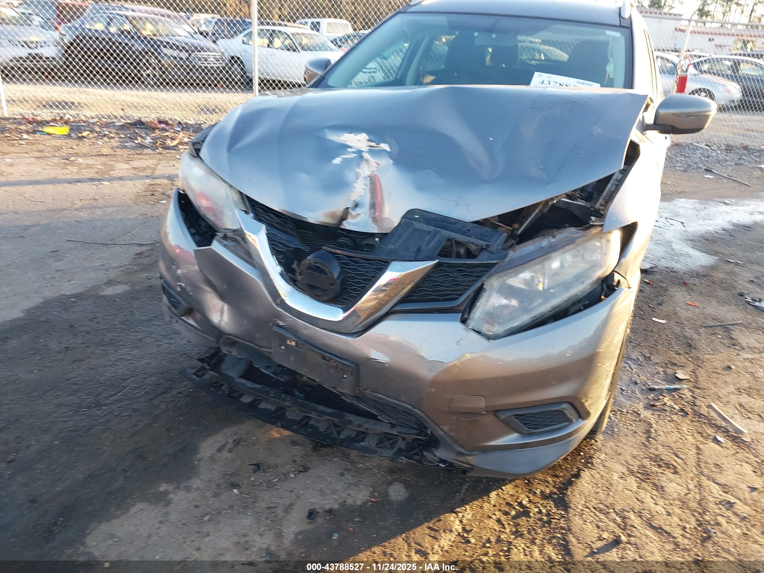 NISSAN ROGUE image 6