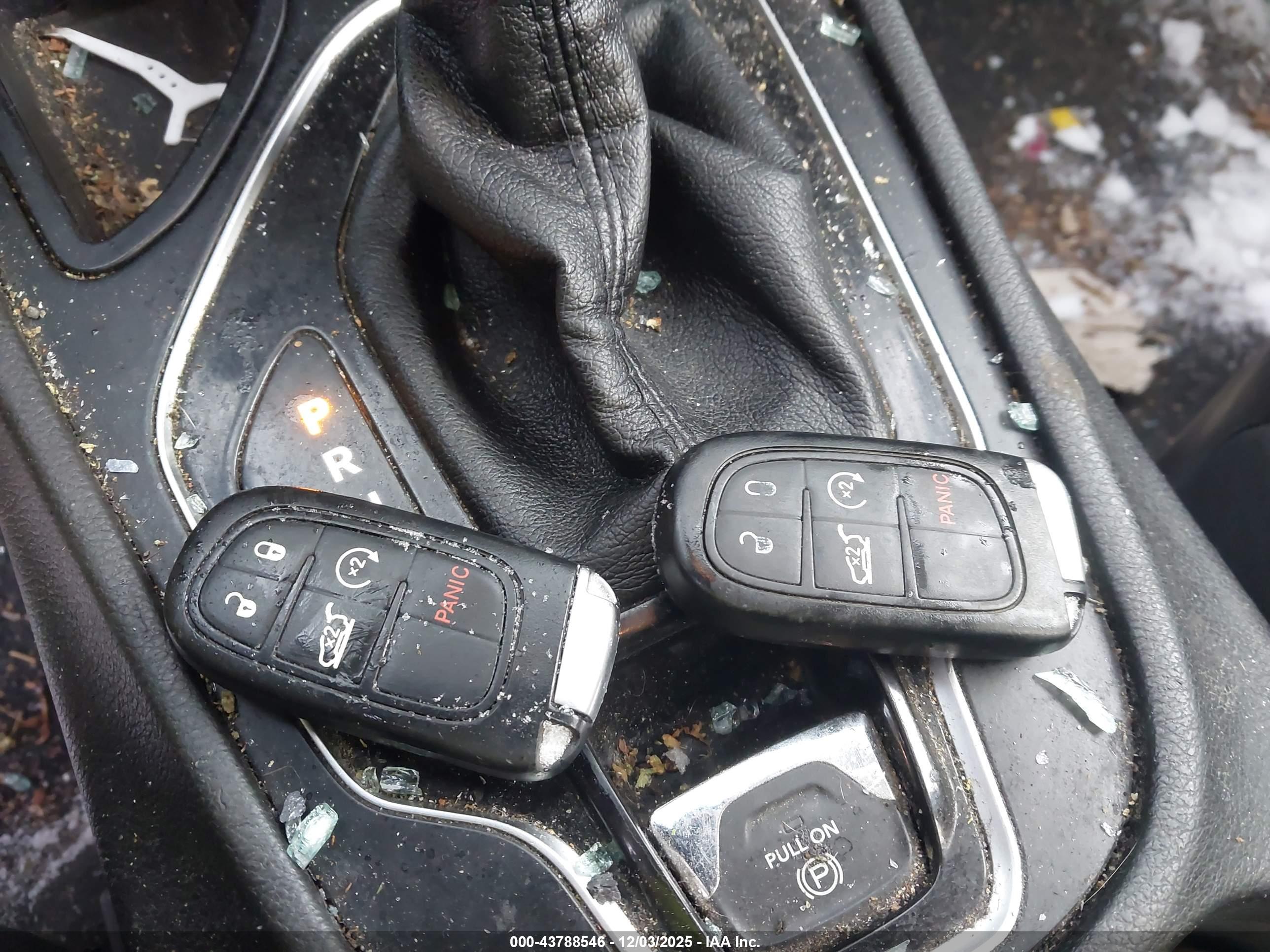 JEEP CHEROKEE image 11