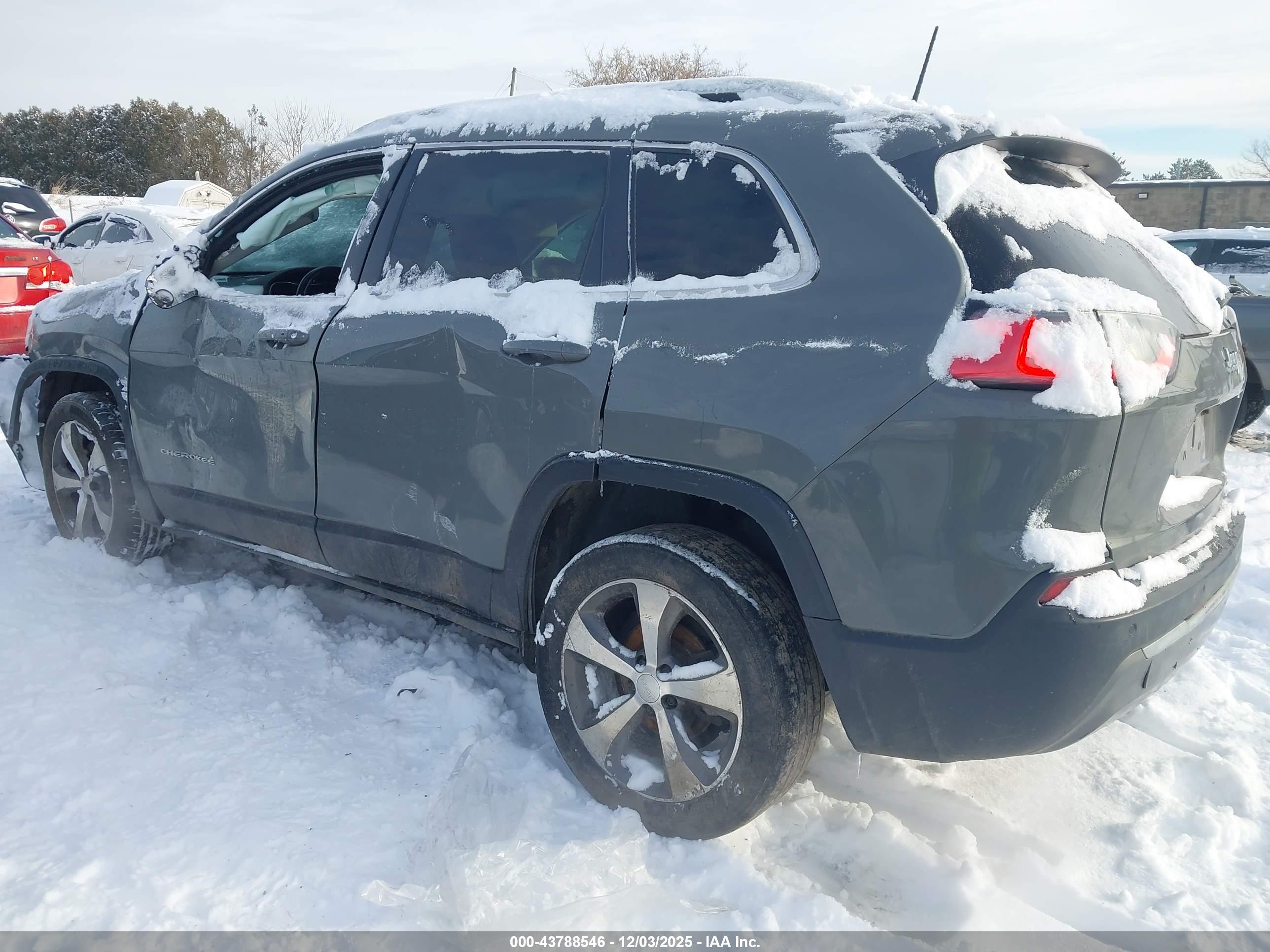 JEEP CHEROKEE image 3