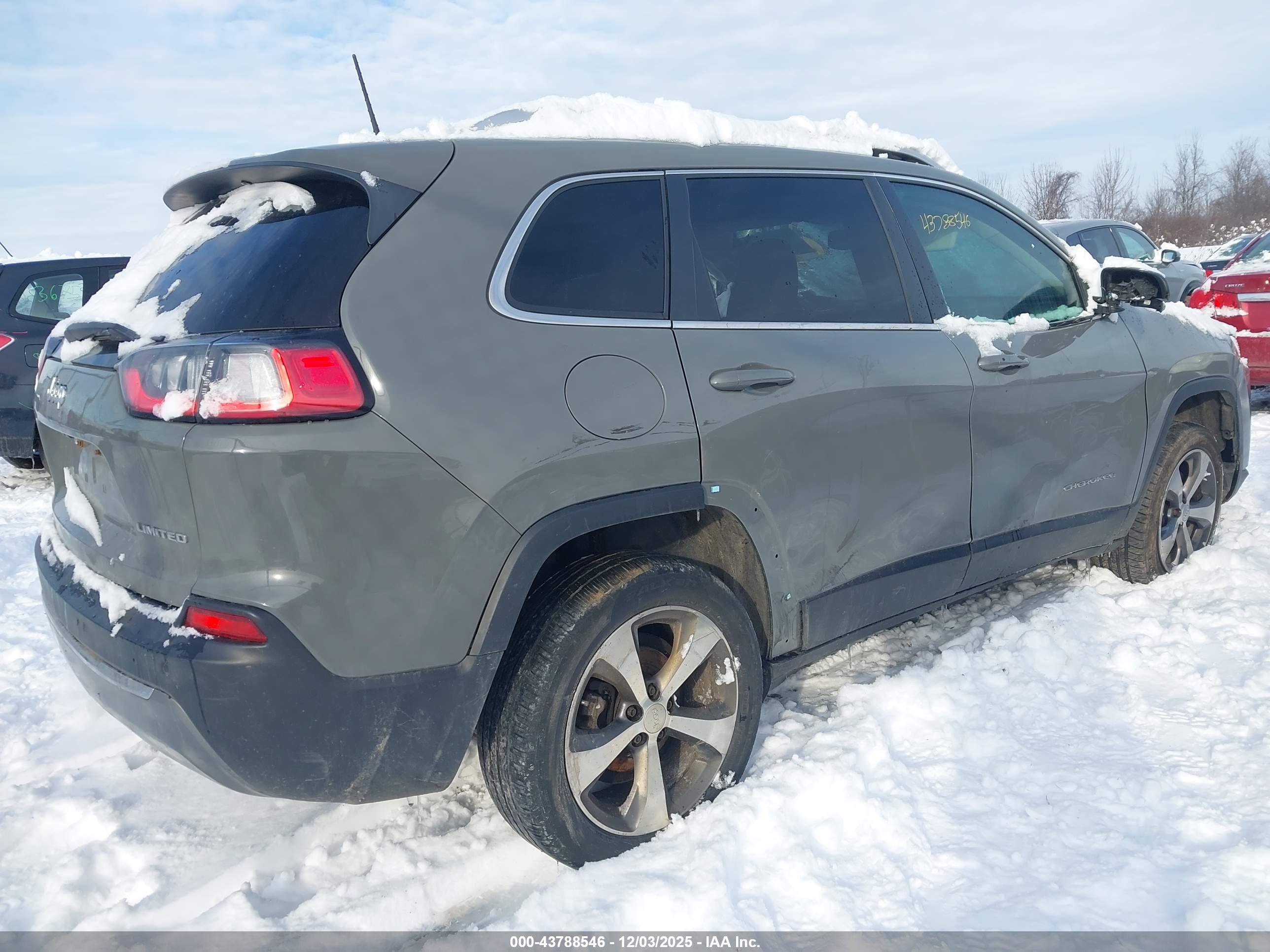 JEEP CHEROKEE image 4