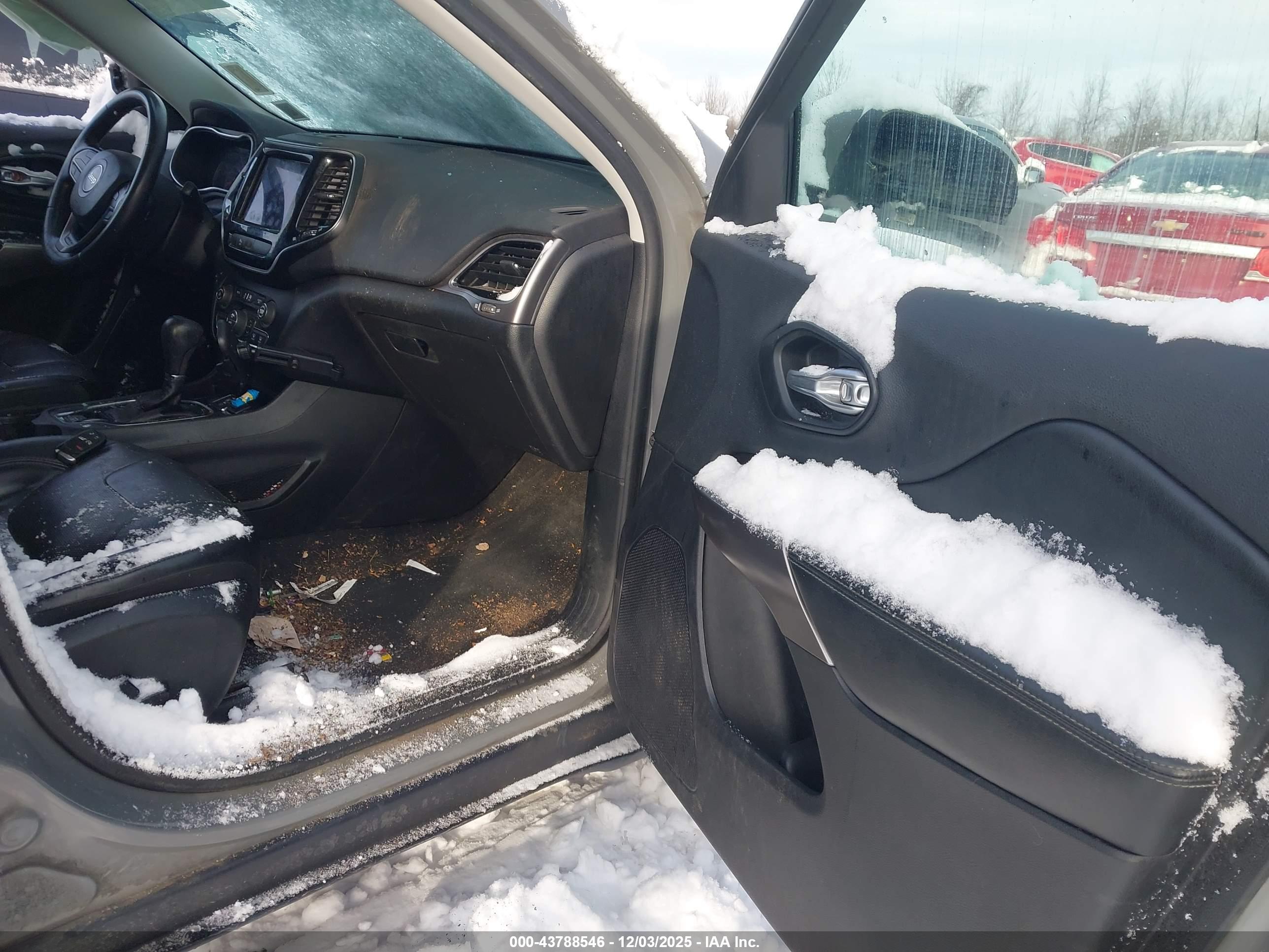 JEEP CHEROKEE image 5