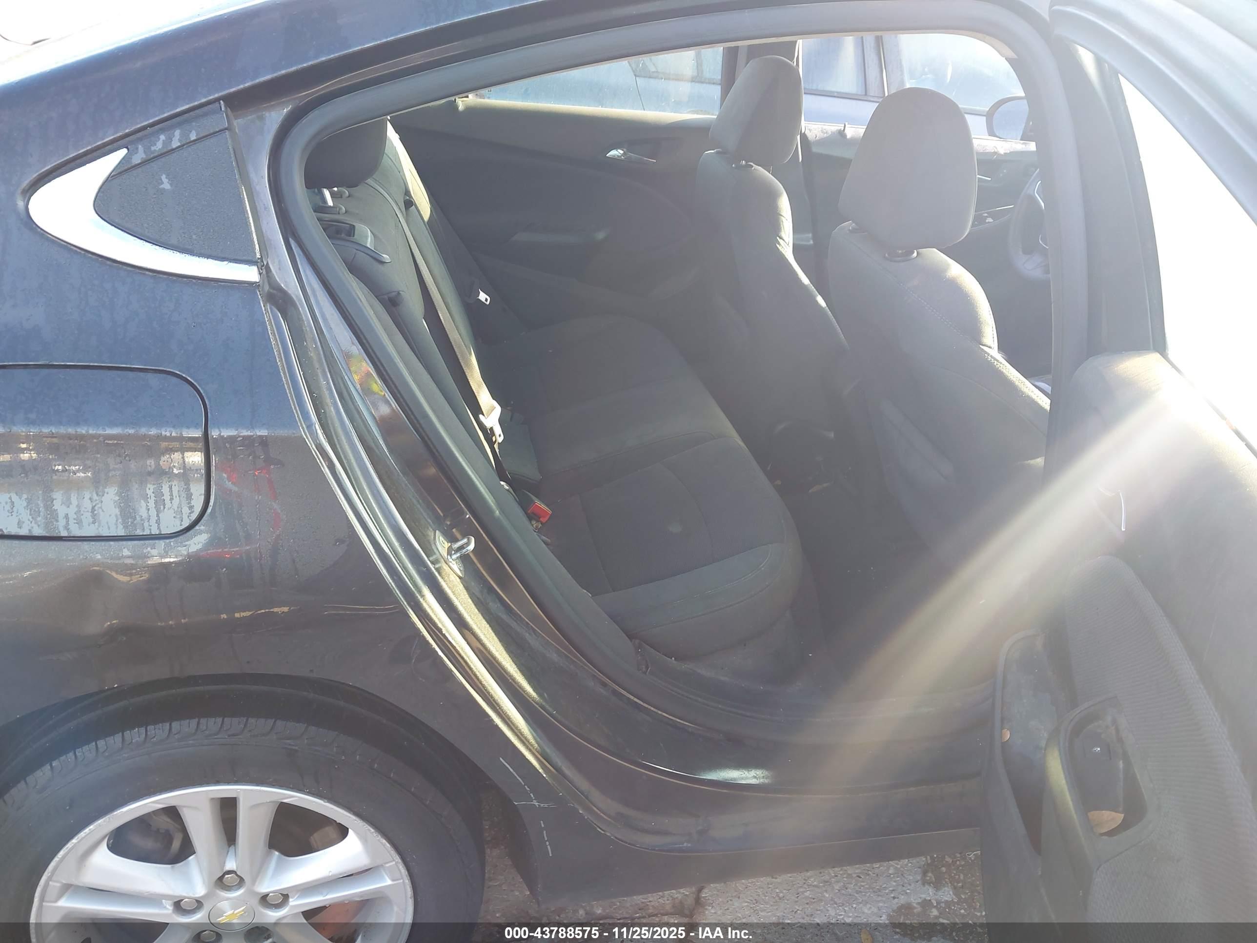 CHEVROLET CRUZE image 8