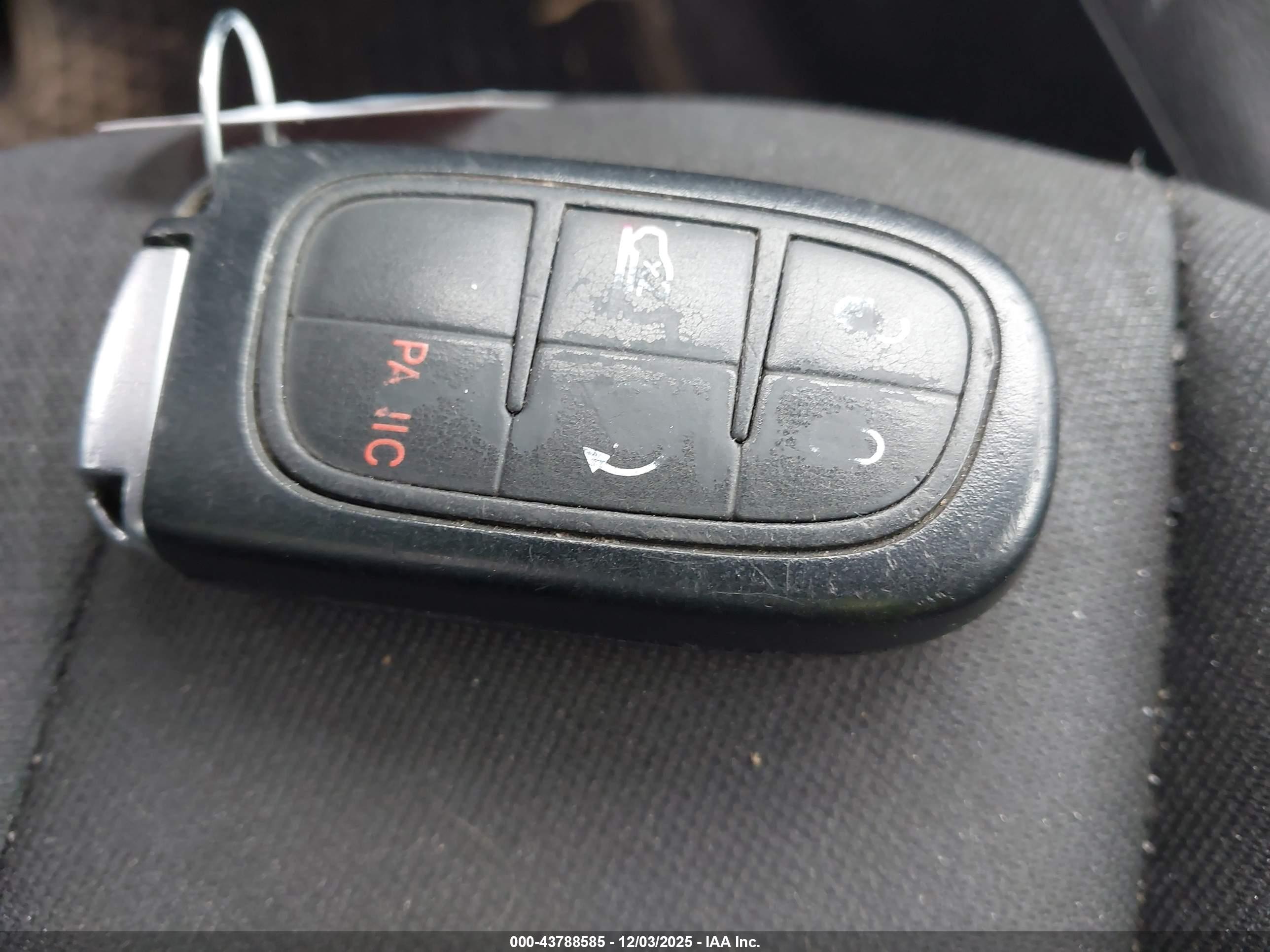 JEEP CHEROKEE image 11